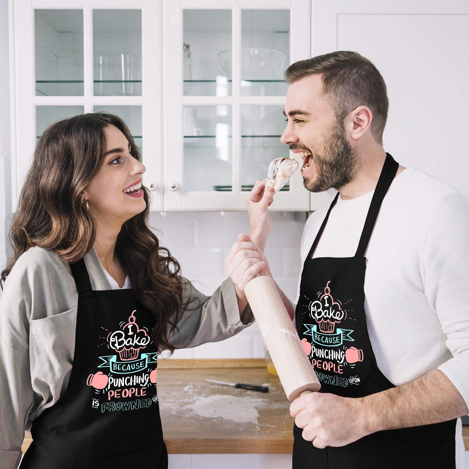 Funny Baking Aprons for Women & Men - Cute Kitchen Cooking Apron with 2 Pockets - Perfect Baking Gift for Bakers, Wife, Mom, Sister, Daughter, Grandma - Ideal for Birthday, Housewarming & Mother's Day - Great for Baking, Cooking & Hosting Parties