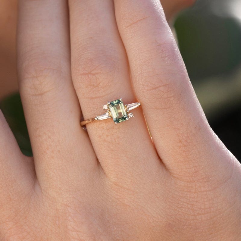 Exquisite Emerald Cut Geo Green Sapphire and Diamond Ring for Women | Elegant Engagement & Wedding Jewelry Gift | Perfect for Anniversaries, Proposals & Special Occasions
