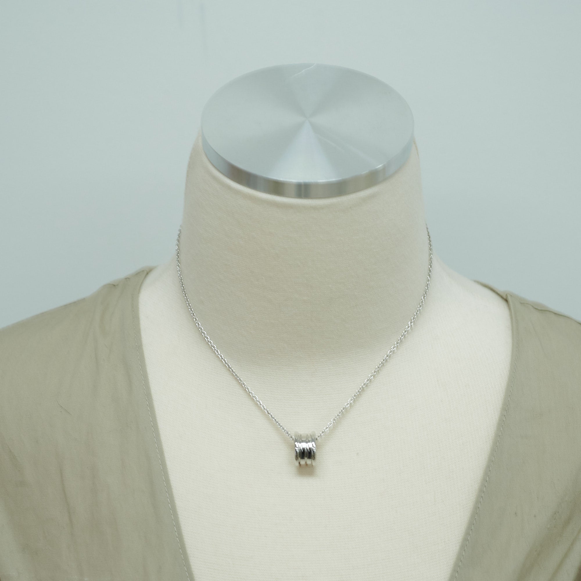 Bvlgari B Zero 1 Necklace - 18K Gold Pendant Chain for Women | Luxury Italian Jewelry Gift for Anniversary, Birthday & Special Occasions | Perfect for Evening Wear, Date Night & Formal Events