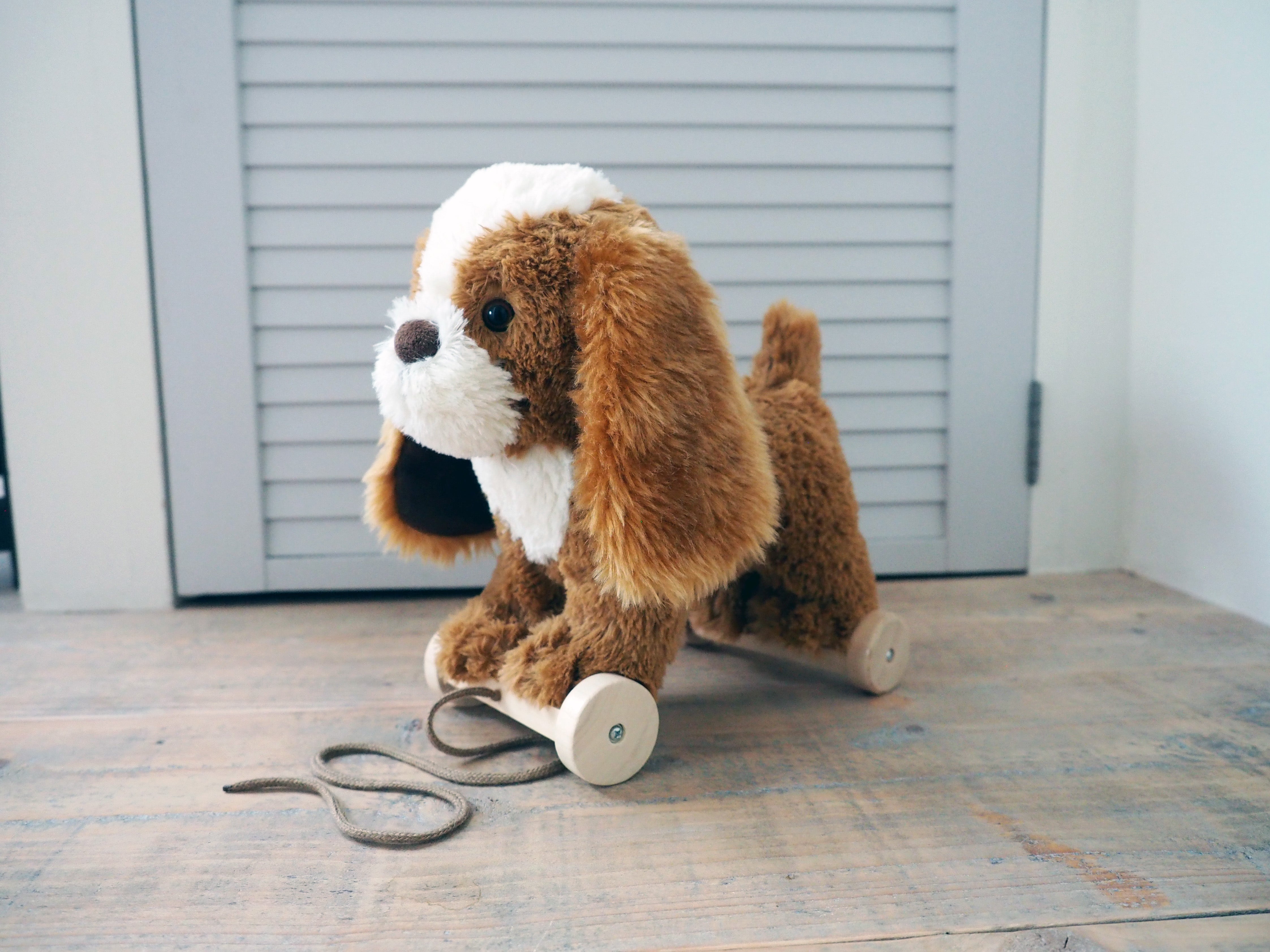 Peanut Pup Pull Along Toy - Interactive Dog Toy for Small & Medium Dogs - Perfect for Indoor & Outdoor Playtime