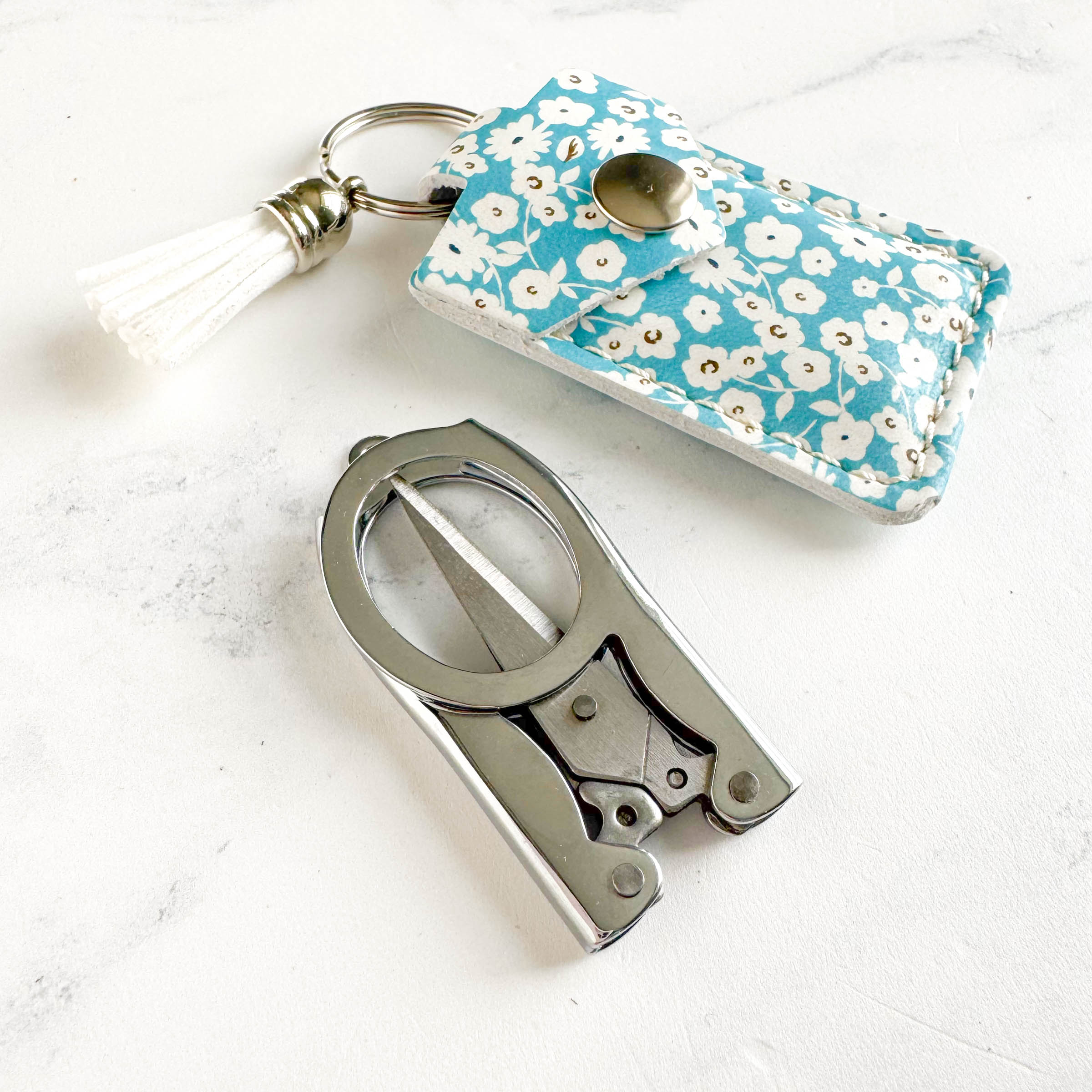Portable Folding Scissors with Leather Case - Compact Spring Loaded Garden Shears for Travel, Crafting & Outdoor Use