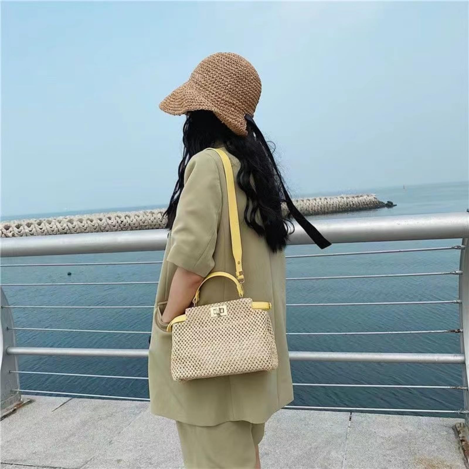 Stylish Women's Straw Beach Tote Bag - Small Crossbody Handbag for Summer 2024 | Perfect for Vacation, Poolside & Outdoor Adventures
