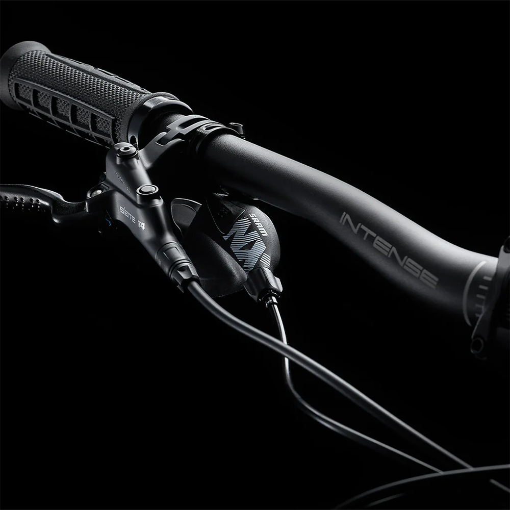 Intense 951 Series Trail Carbon Bike - Ex Demo Mountain Bike for Off-Road Cycling & Trail Riding | Lightweight Carbon Frame for Professional Performance