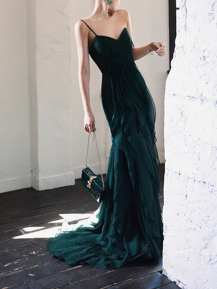 Elegant Dark Green Mermaid Prom Dress with Chiffon Ruffles - Formal Evening Gown for Homecoming, Ball, and Special Occasions