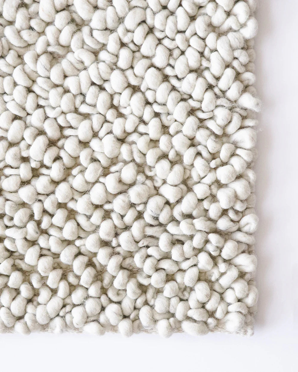 Stylish and Soft Mackenzie Floor Rug - Non-Slip Area Rug for Living Room, Bedroom, or Nursery - Perfect for Home Decor and Cozy Spaces