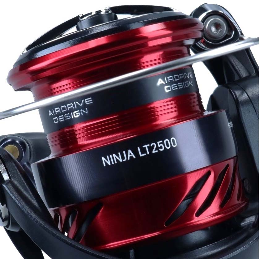Daiwa 23 Ninja LT Spinning Reel - Lightweight Fishing Reel for Saltwater & Freshwater - Perfect for Bass, Trout, and Inshore Fishing