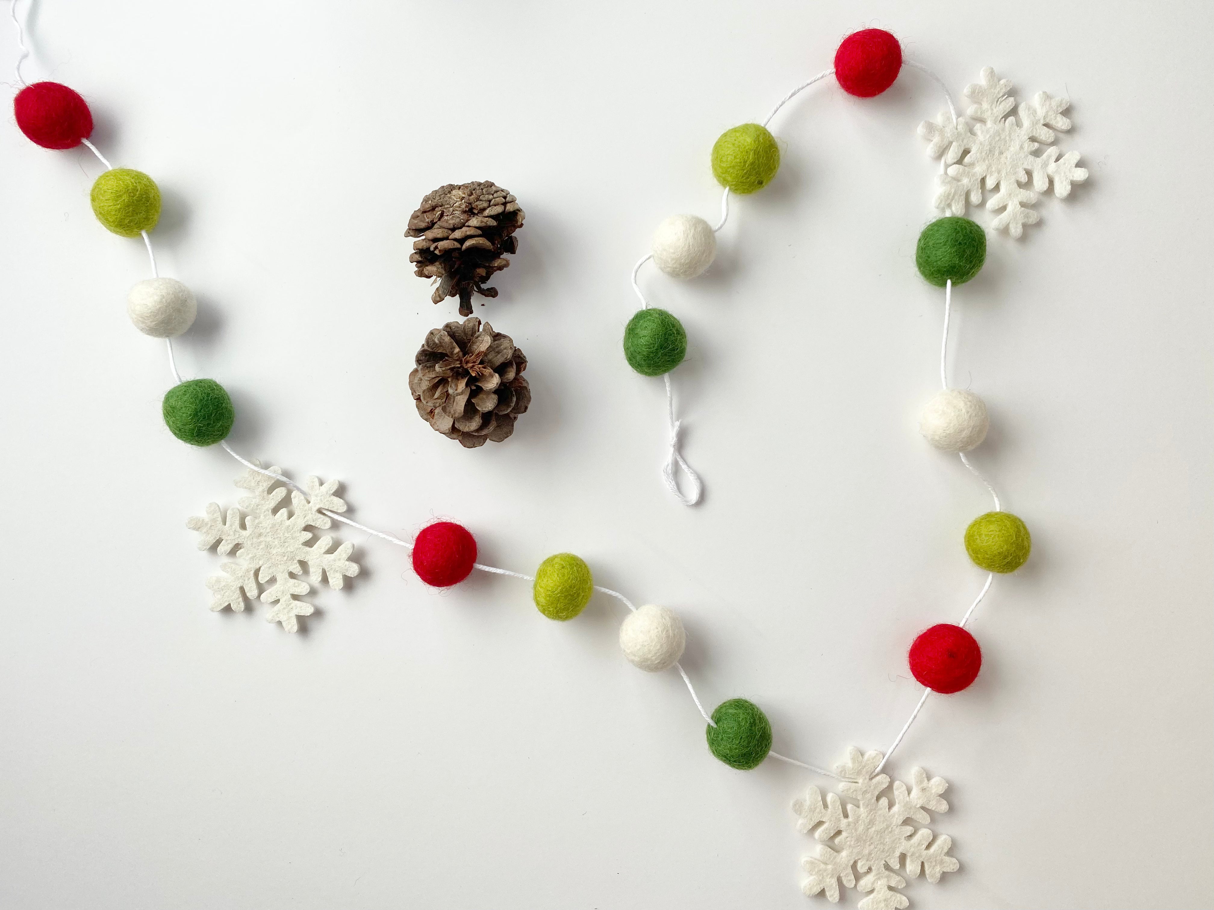 Festive Snowflake Garland Decor - Christmas Holiday Party & Winter Home Decoration for Mantel, Tree, Fireplace