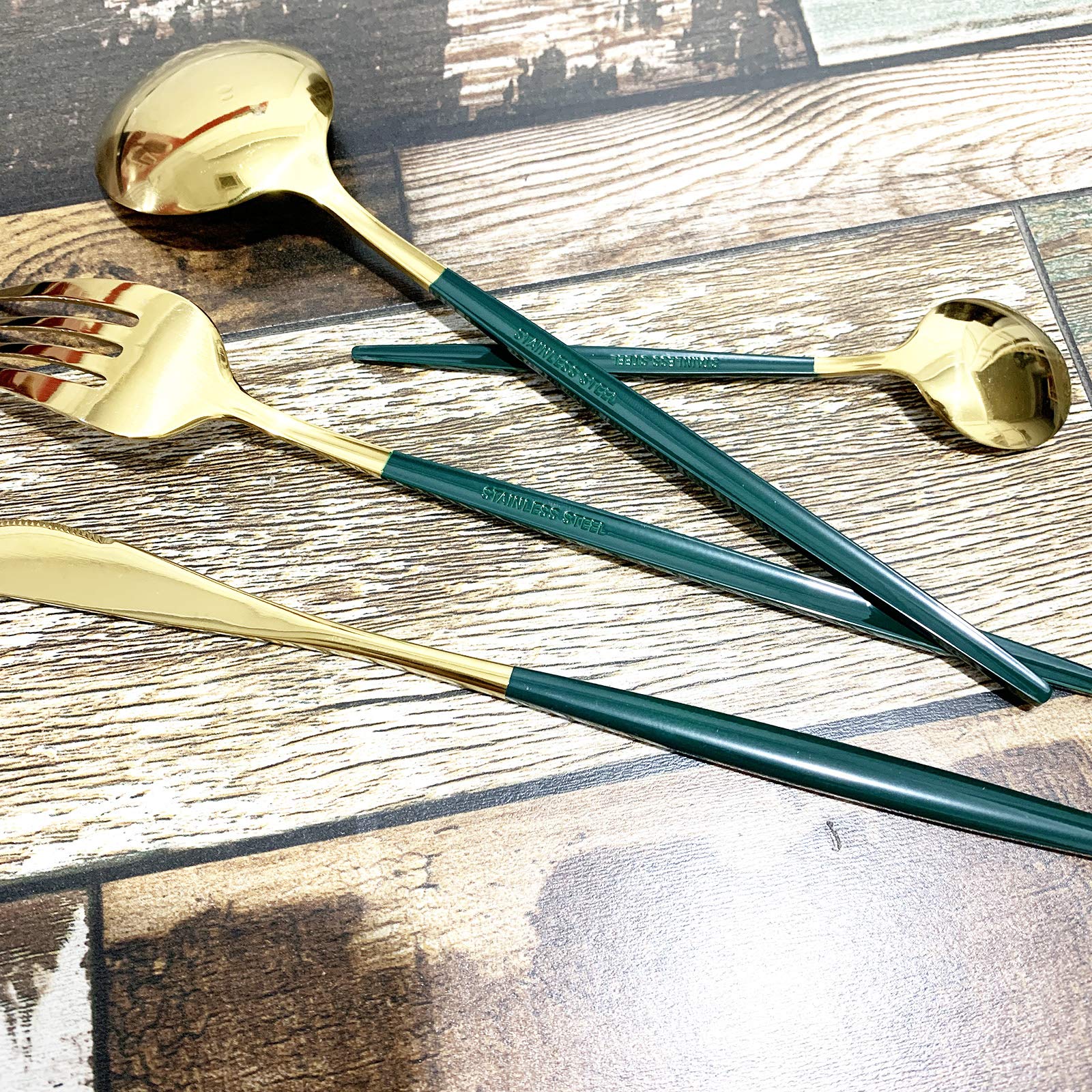 Premium Gugrida 24-Piece Silverware Set - 18/10 Stainless Steel Flatware with Mirror Finish in Elegant Green Gold | Durable Reusable Cutlery for Dinner Parties, Restaurants & Everyday Dining (Service for 6) | Perfect for Family Gatherings, Weddings & Formal Occasions