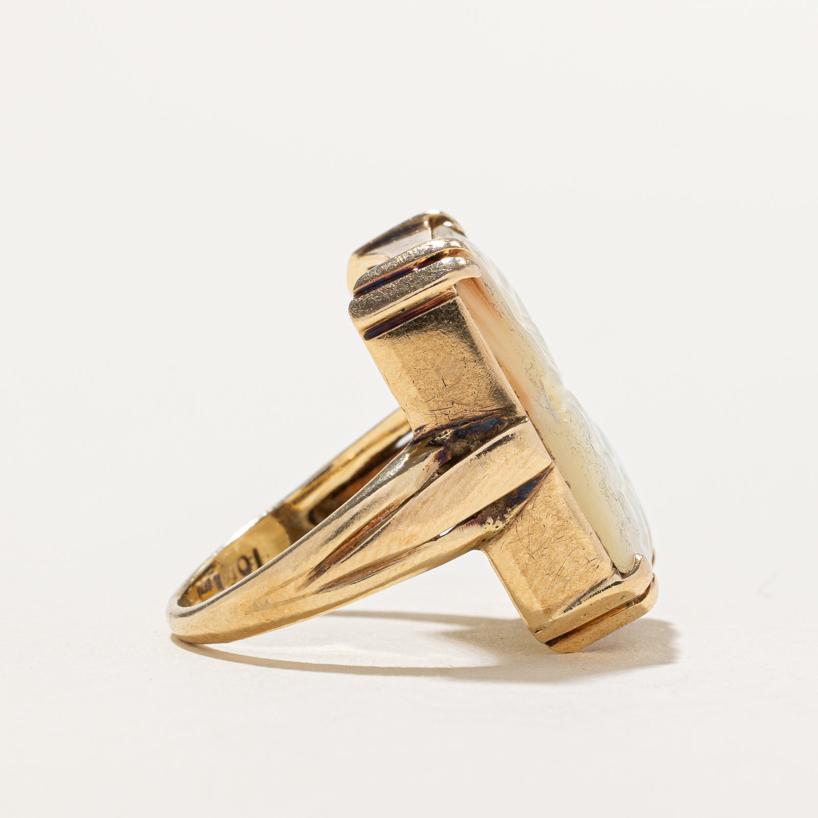 Exquisite Floral Carved Mother of Pearl Cocktail Ring | 7.50 Carat Natural Shell Gemstone | Size 6.75 | Elegant Jewelry for Women | Perfect for Weddings, Parties & Special Occasions