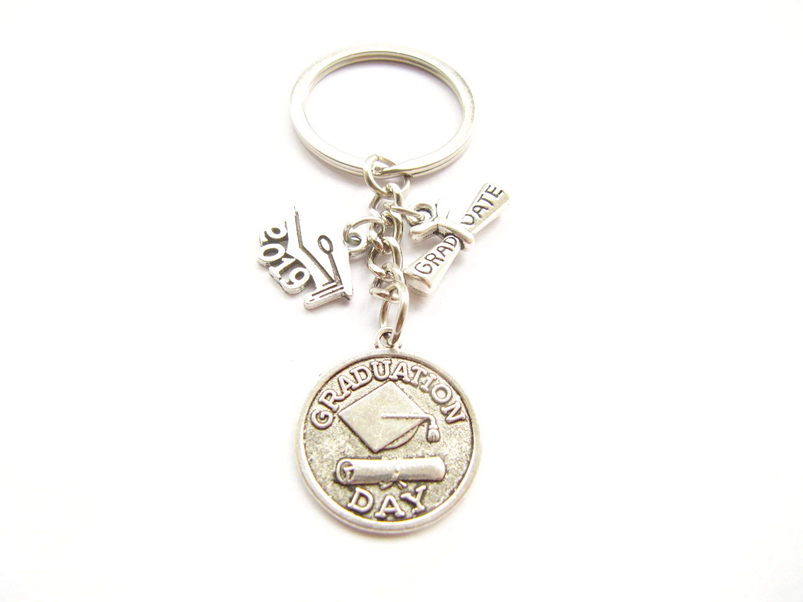 Graduation Keychain Gift for Men & Women - Commemorative Diploma & Cap Keyring - Perfect for Graduation Ceremony, Party Favors, and Class of 2019 Souvenirs