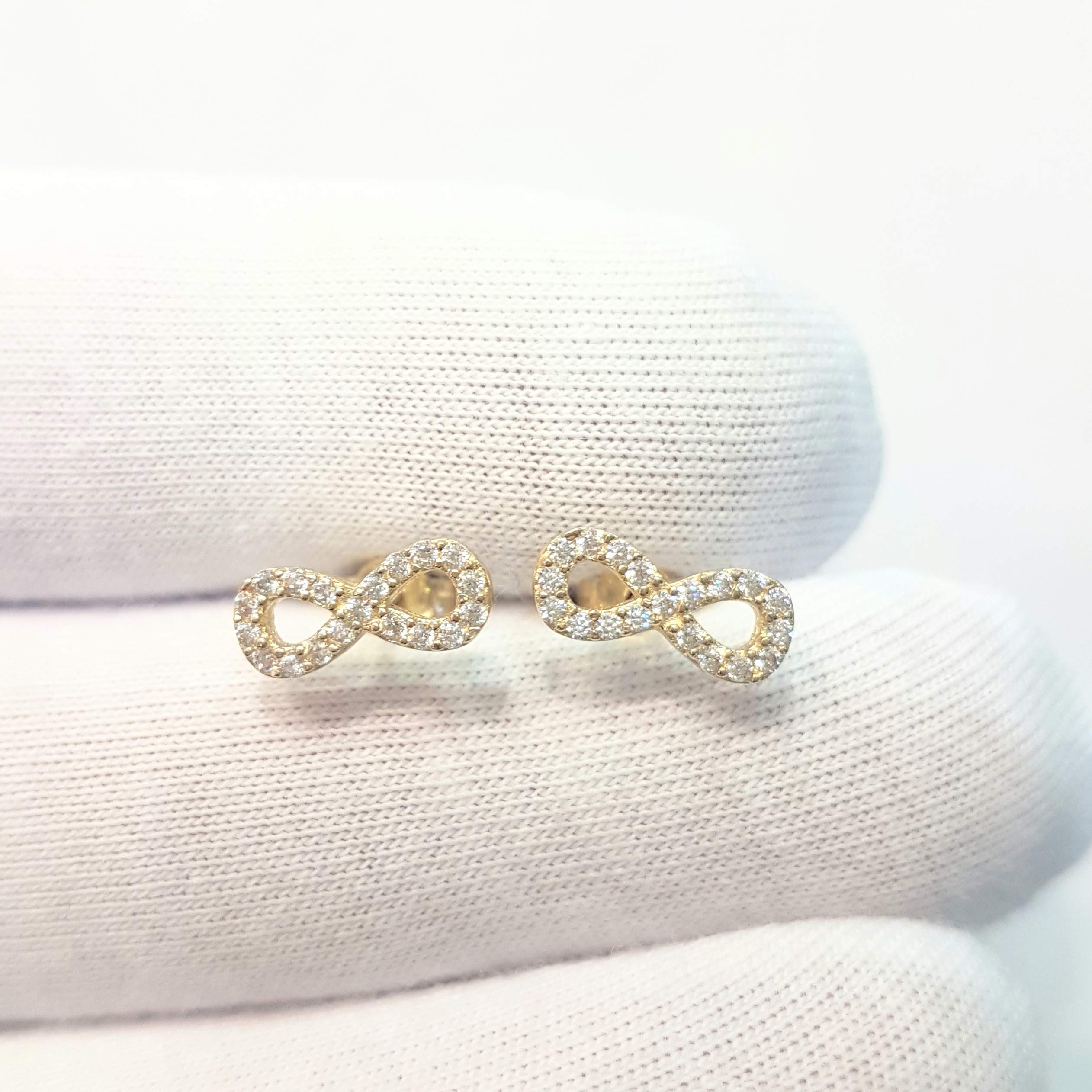14K Solid Gold Infinity Stud Earrings for Women - Hypoallergenic Luxury Jewelry | Perfect Birthday, Anniversary & Valentine's Day Gift for Her | Everyday Wear, Date Night & Special Occasions