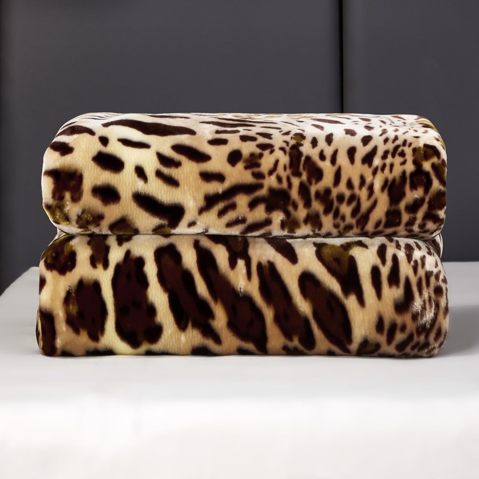 Premium Korean Tiger Blanket - Ultra Soft Mink & Plush Fleece Blanket 79x91 Inches (200x230cm) | Thick & Warm Winter Blanket for Bed, Couch, Sofa | Perfect for Home, Office, Gift Giving & Cold Weather Comfort