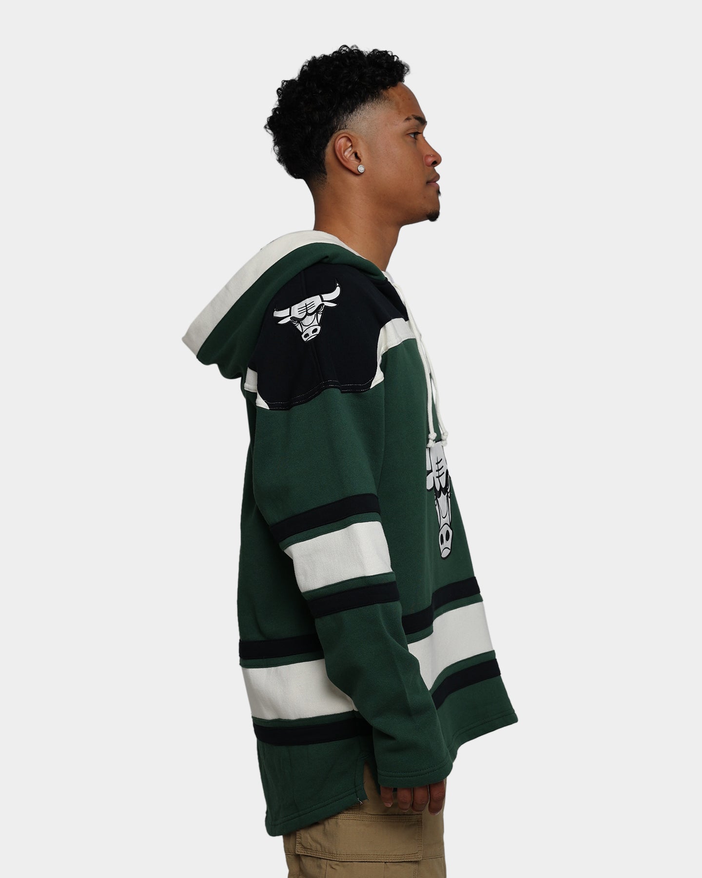 47 Brand Chicago Bulls Superior Lacer Hoodie for Men - Dark Green NBA Basketball Fan Apparel - Perfect for Game Day, Streetwear & Casual Outfits