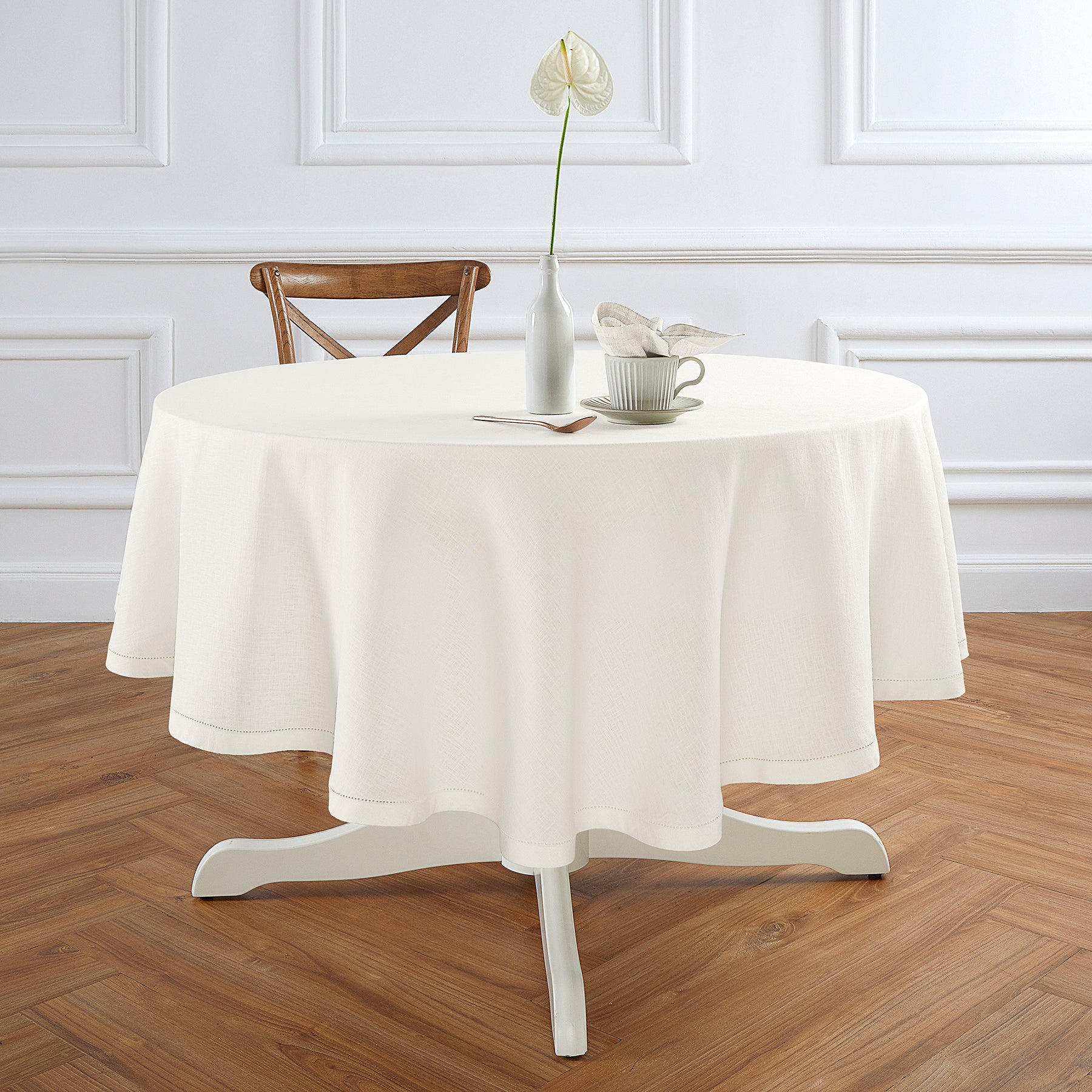 Sonoma Hemstitch Round Tablecloth - 60 Inch White Linen Table Cover for Dining, Parties & Special Events | Elegant & Durable Home Decor
