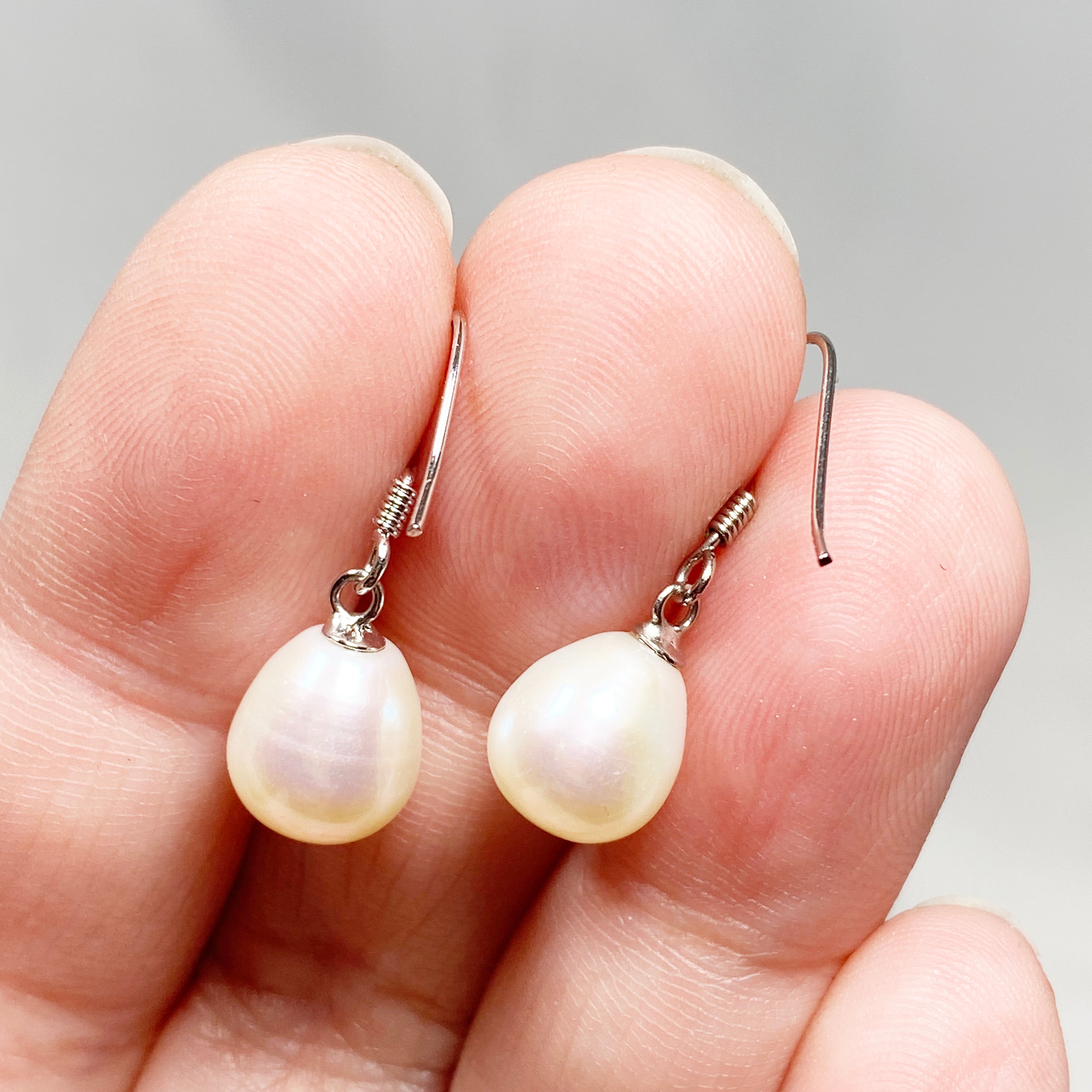 Exquisite Pearl Earrings PEGJ133 - Elegant & Timeless Jewelry for Women - Perfect for Weddings, Parties & Special Occasions
