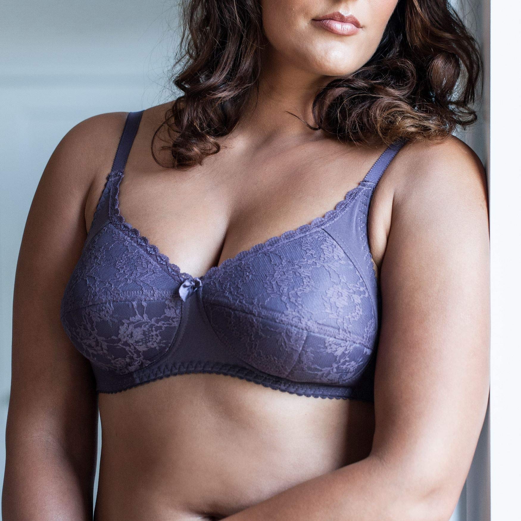 Frugue Women's Padded Wireless Plus Size Minimizer Bra - Comfortable Full Coverage Support for Everyday Wear & Active Lifestyles