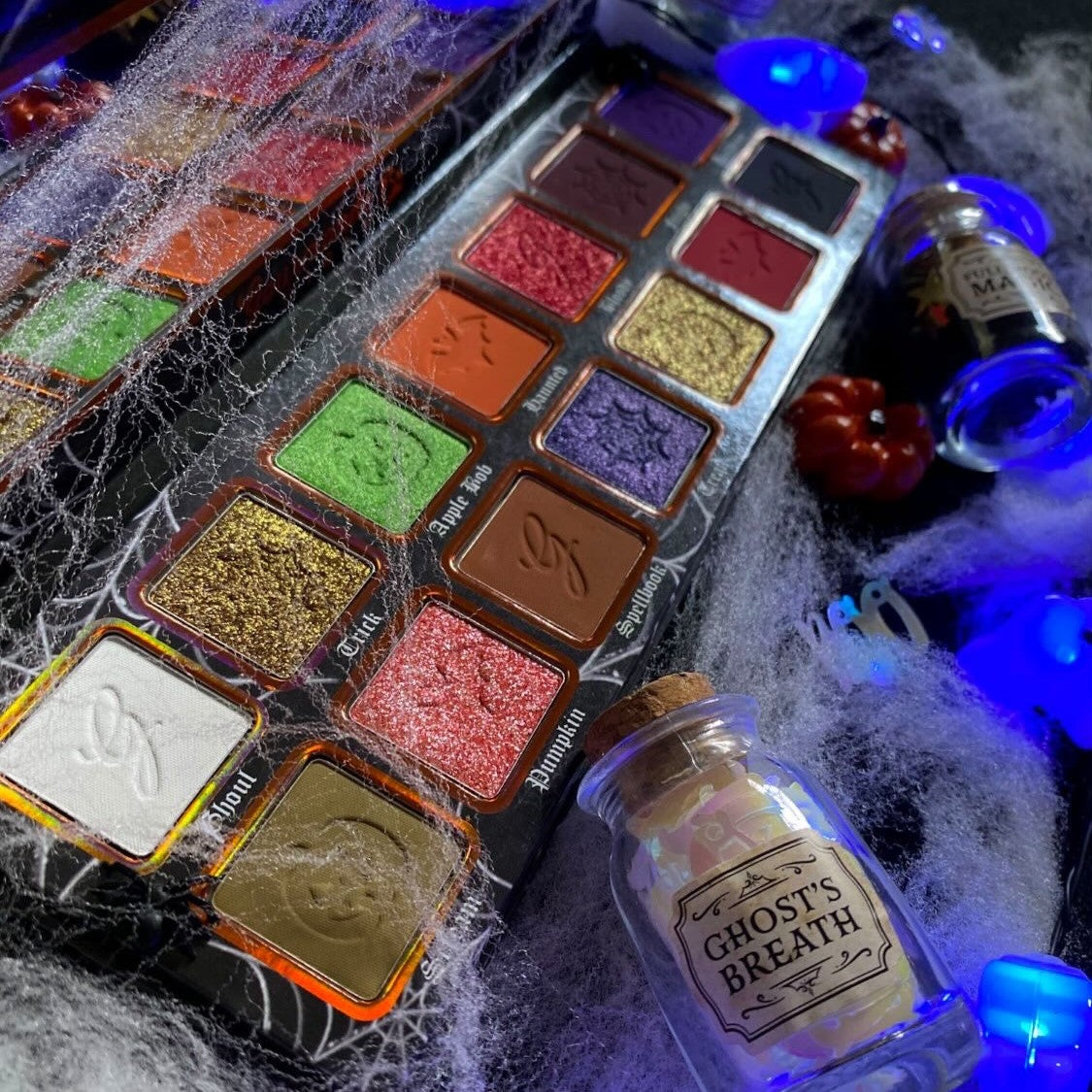 Spooked Eyeshadow Palette - Halloween Makeup Set with 12 Highly Pigmented Matte & Shimmer Shades | Perfect for Costume Parties, Night Out, and Special Effects Makeup