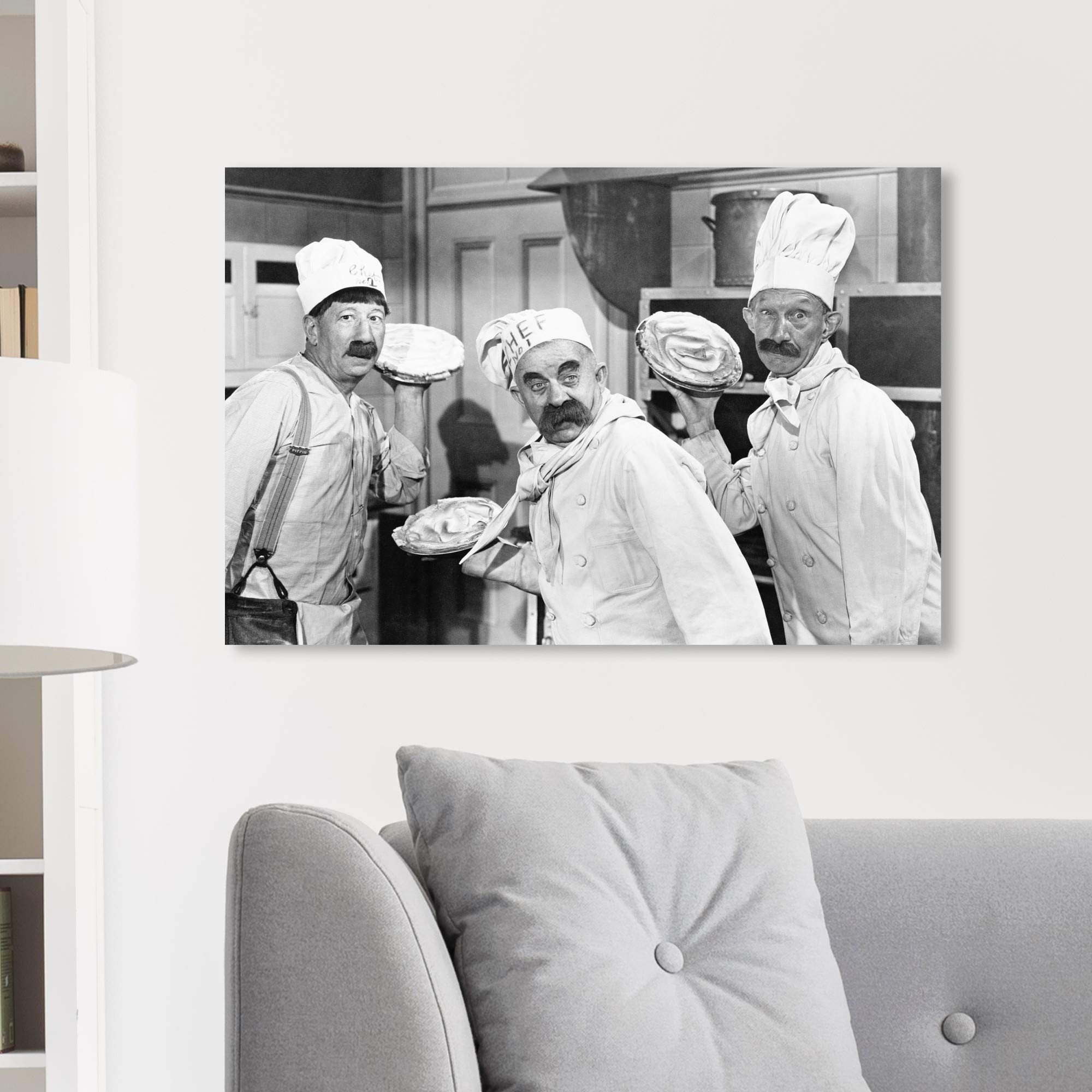 Wynwood Studio 'Pie Fight' Food & Cuisine Wall Art Canvas Print - 30x20 Inch Black & White Kitchen Decor for Chef & Cooking Enthusiasts - Perfect for Restaurant, Cafe, or Home Kitchen Decoration