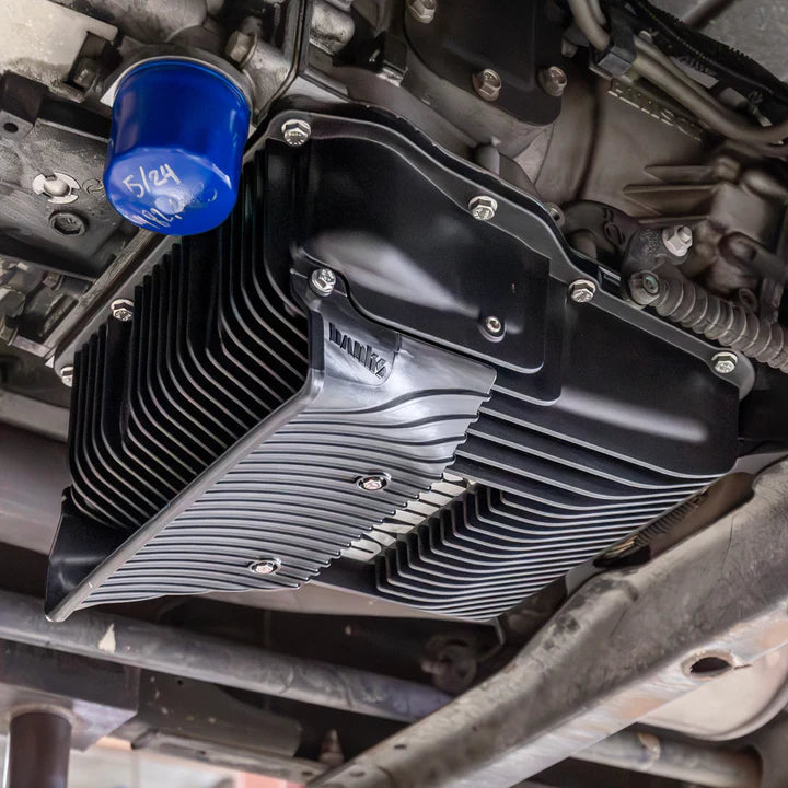 High-Performance 01-19 Chevy/GMC 2500/3500 Ram Air Transmission Pan - Heavy Duty Aluminum Alloy Upgrade for Improved Cooling & Durability - Perfect for Off-Roading, Towing & High-Performance Driving
