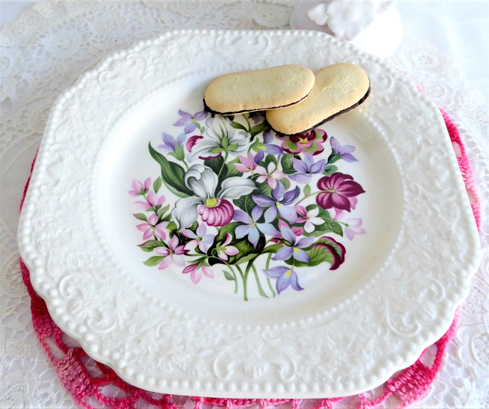 Vintage 1950s Plate Featuring Atlantic Canada Provincial Flowers & Lord Nelson England - 9 Inch Souvenir Collectible | Perfect for Home Decor, Gift Giving & Canadian History Enthusiasts