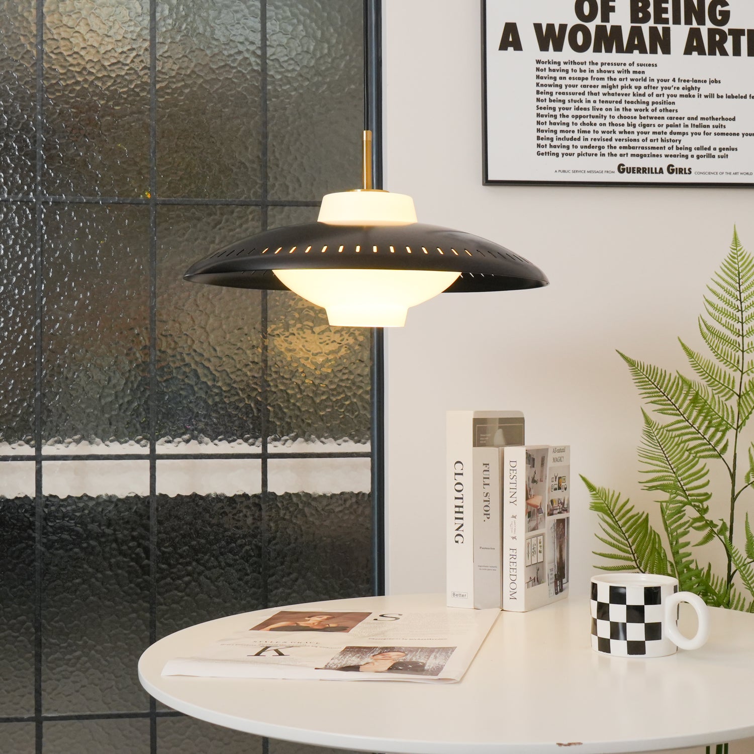 Alien Frisbee Pendant Light - Modern UFO-Inspired Ceiling Lamp for Living Room, Bedroom & Dining Room Decor