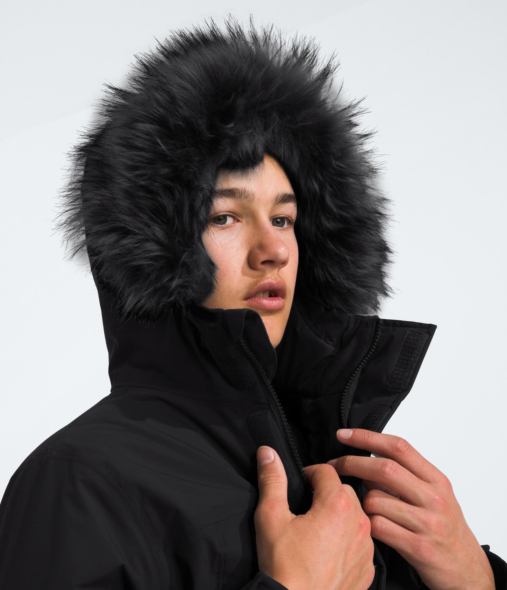 THE NORTH FACE Boys' McMurdo Insulated Winter Parka Jacket - Waterproof, Windproof & Warm Coat for Kids Outdoor Activities, Snow Play & Cold Weather Adventures