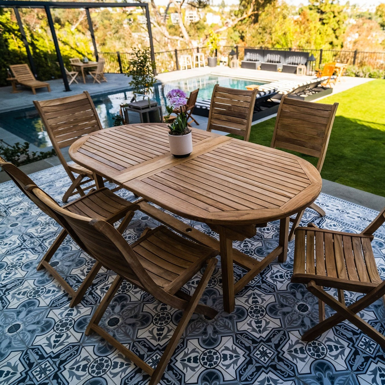 Adjustable 6-8 Person Natural Teak Outdoor Dining Table – Extendable 79
