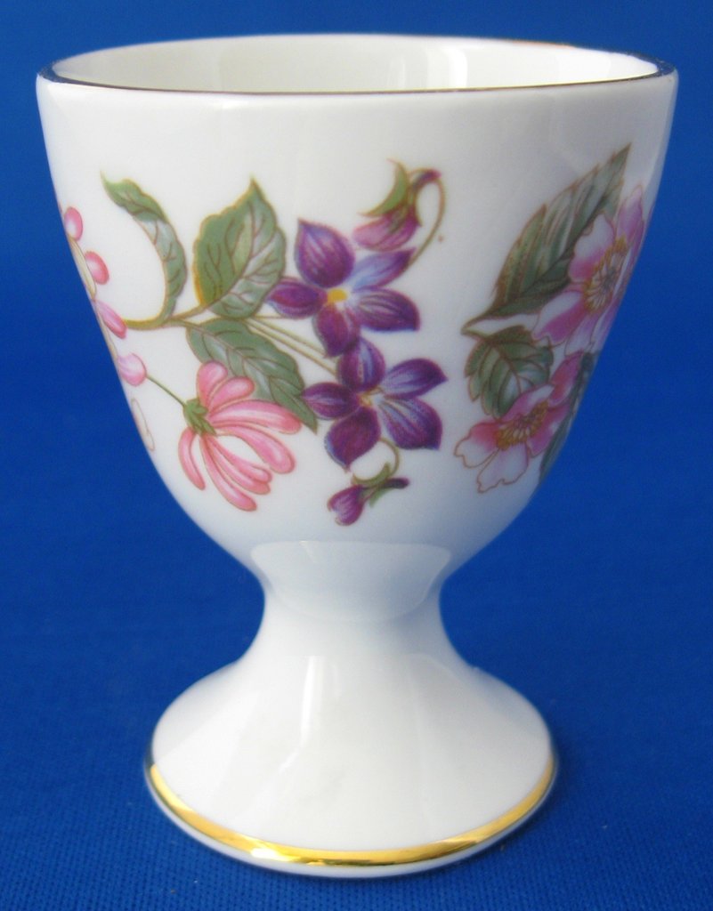 Vintage Paragon England Bone China Egg Cup - Honeysuckle Roses Design, Single Pedestal, 1970s Collectible - Perfect for Breakfast, Tea Parties & Antique Display