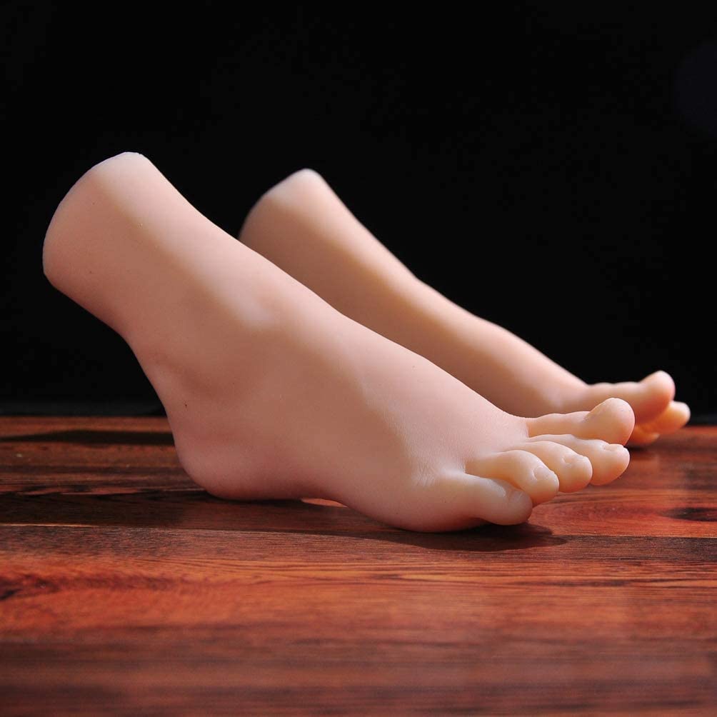 Realistic Silicone Foot Mannequin - Ultra Skin Texture Fetish Model for Art, Photography & Foot Culture - Life-Size Simulation Feet (1 Pair) - Perfect for Display, Photography & Foot Fetish Collectors