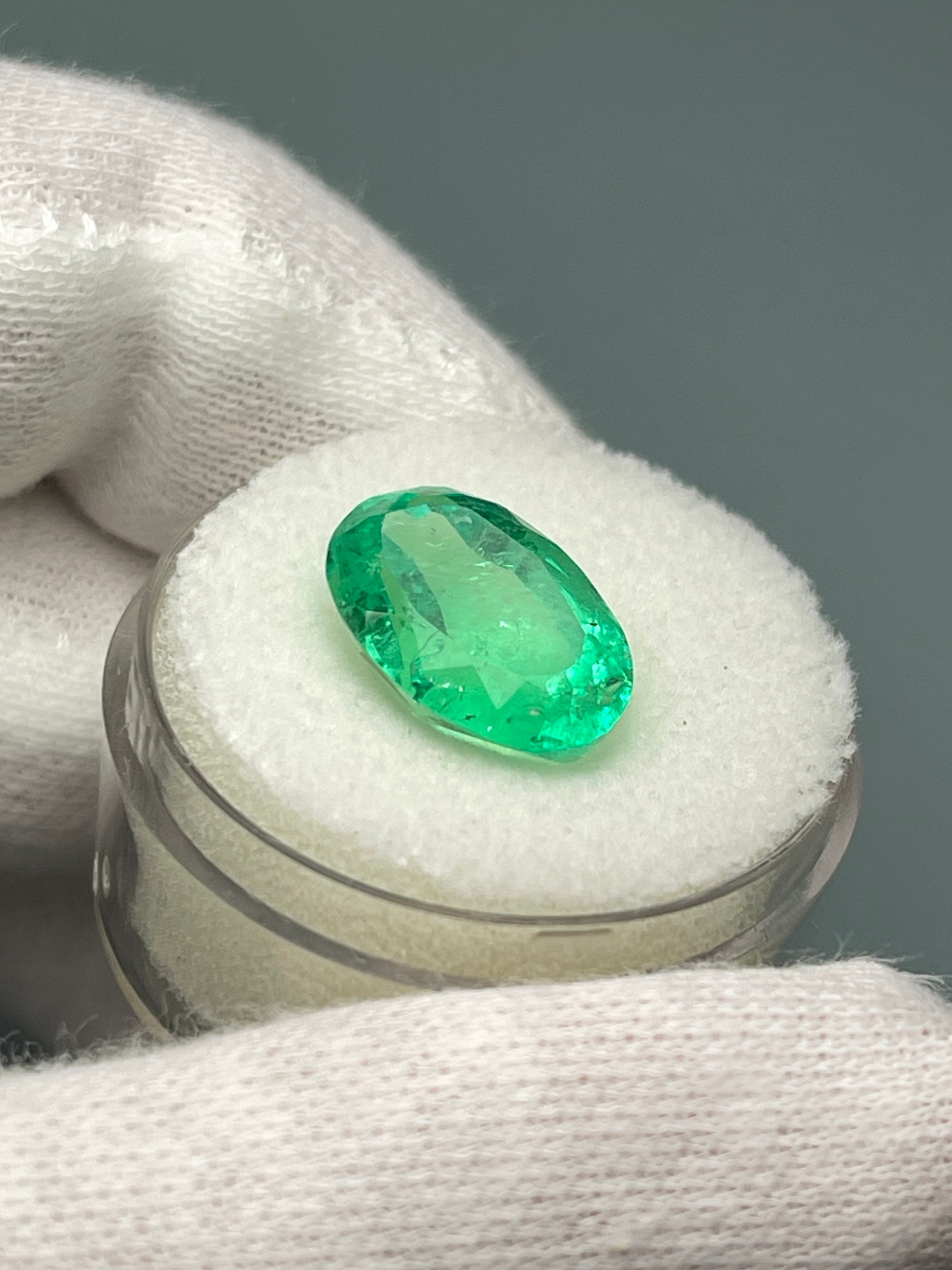 6.23 Carat Natural Colombian Emerald - Elongated Oval Cut Loose Gemstone for Jewelry Making, Engagement Rings & Fine Collections | Yellowish Green Color