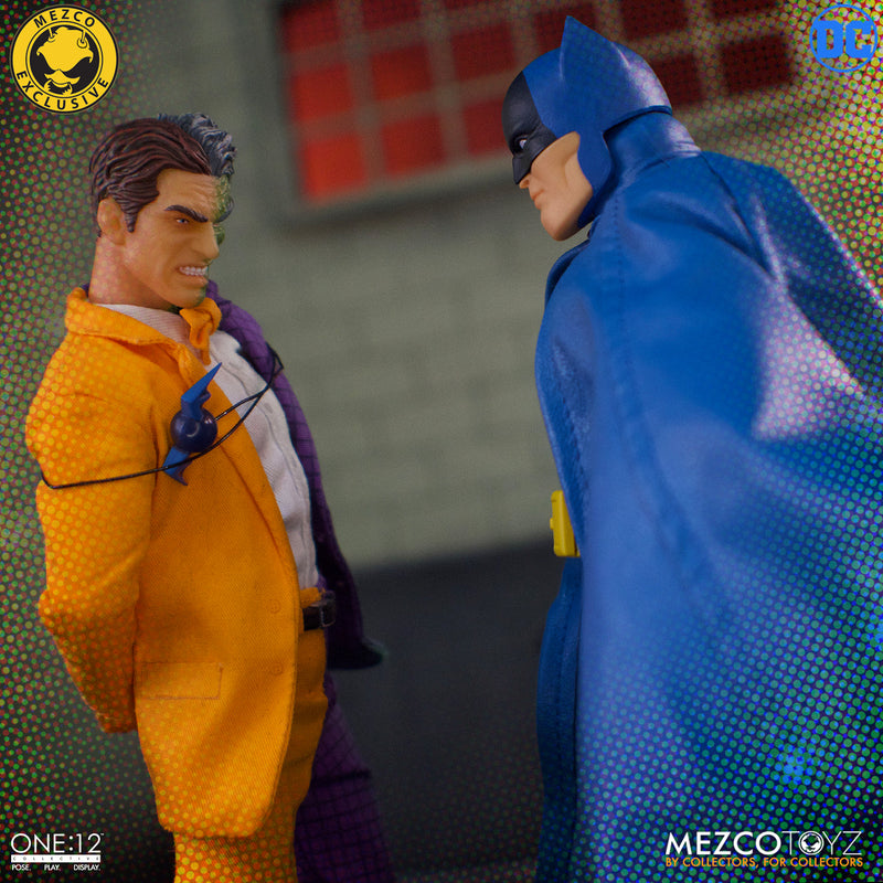Mezco One:12 Golden Age Batman vs Two-Face Action Figure Set - Collectible DC Comics Superhero & Villain Diorama for Display & Photography