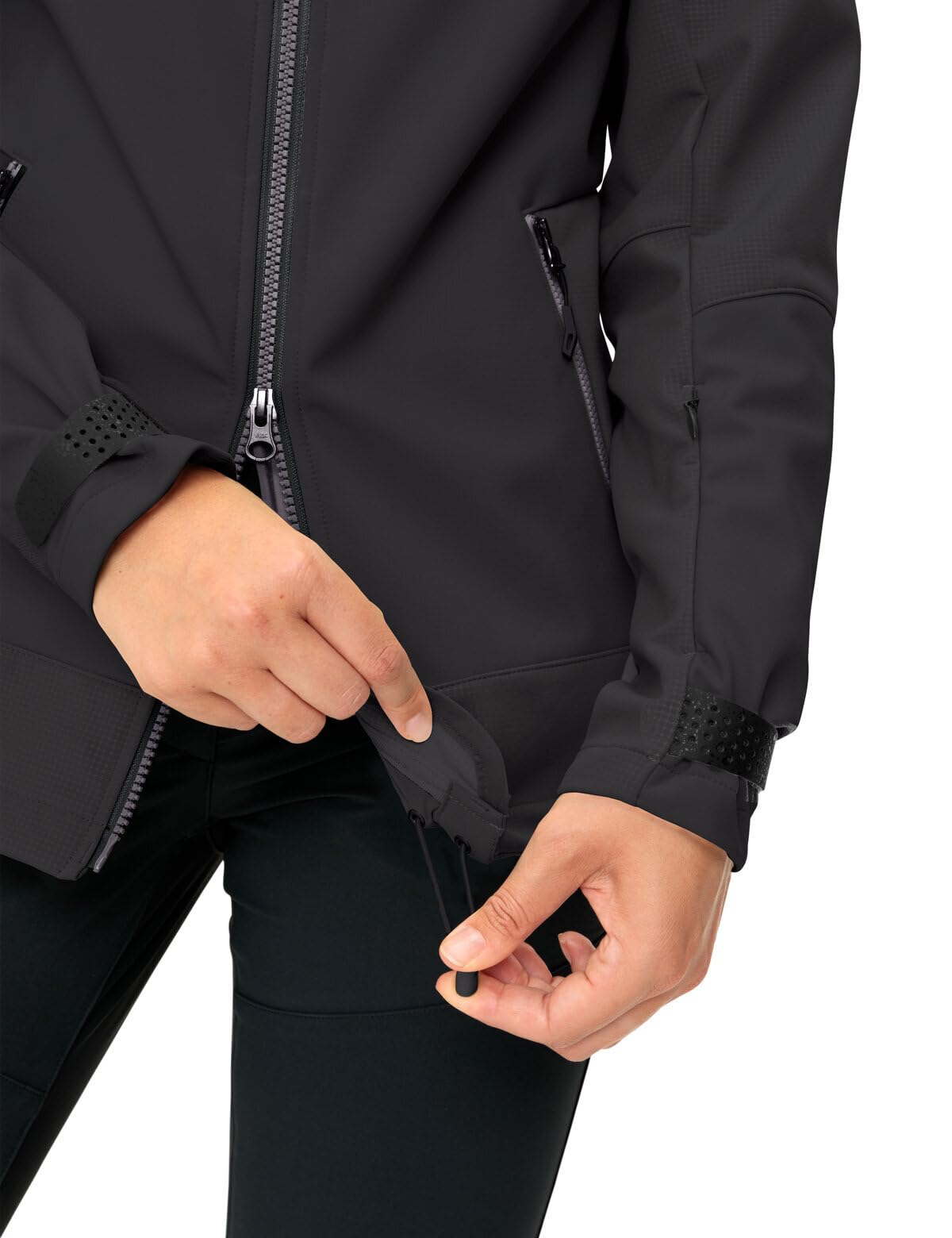 VAUDE Women's All Year Elope Softshell Jacket - Waterproof Windproof Outdoor Jacket for Hiking, Cycling & Travel - Lightweight Comfortable All-Season Jacket for Women