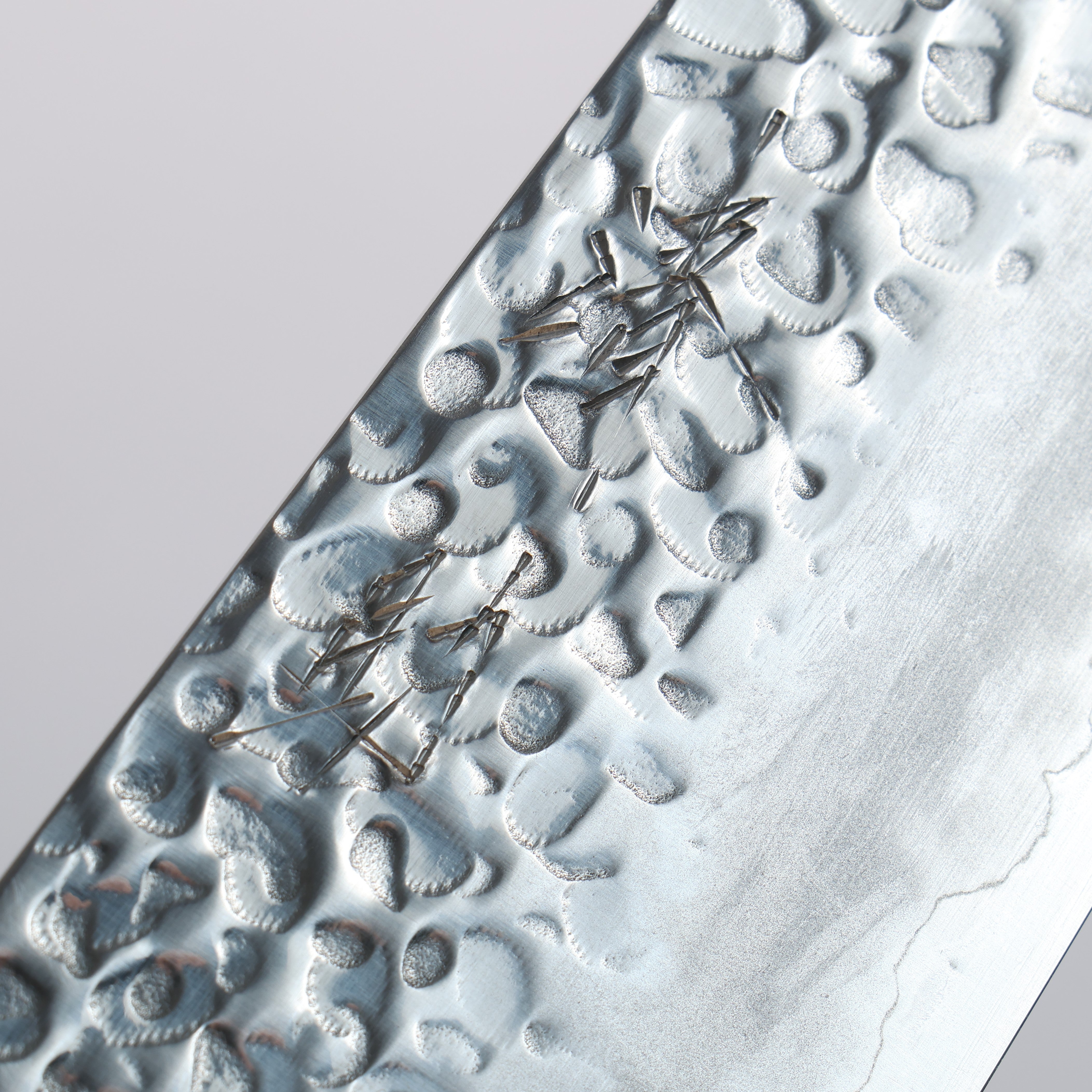 Premium Seisuke Silver Steel No.3 Hammered Santoku Knife 180mm - Japanese Chef Knife with Walnut & Double Black Pakkawood Handle - Perfect for Slicing, Dicing & Chopping Vegetables, Meat & Fish