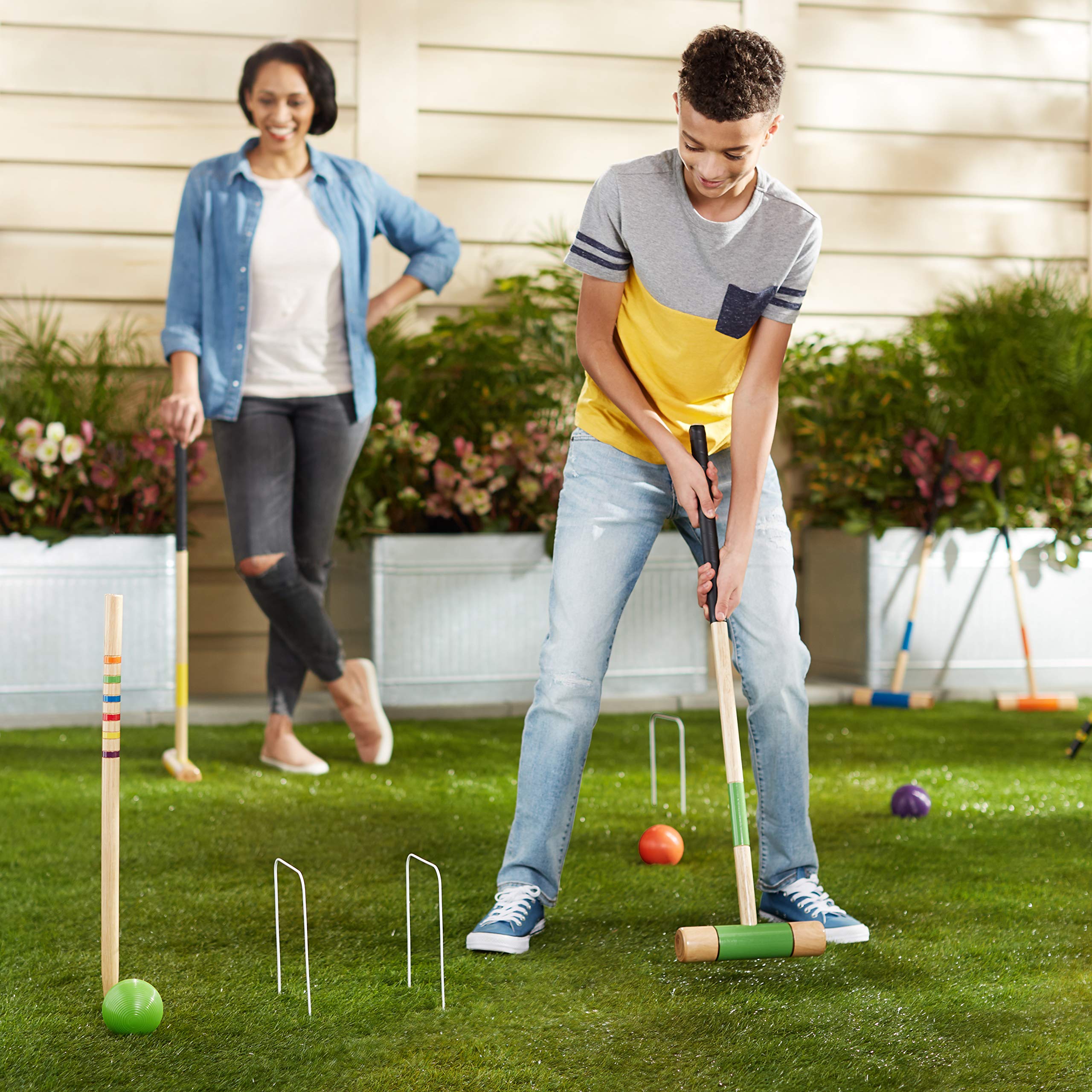 Amazon Basics 6-Player Croquet Set - Premium Black Outdoor Lawn Game for Backyard, Picnic, and Family Fun