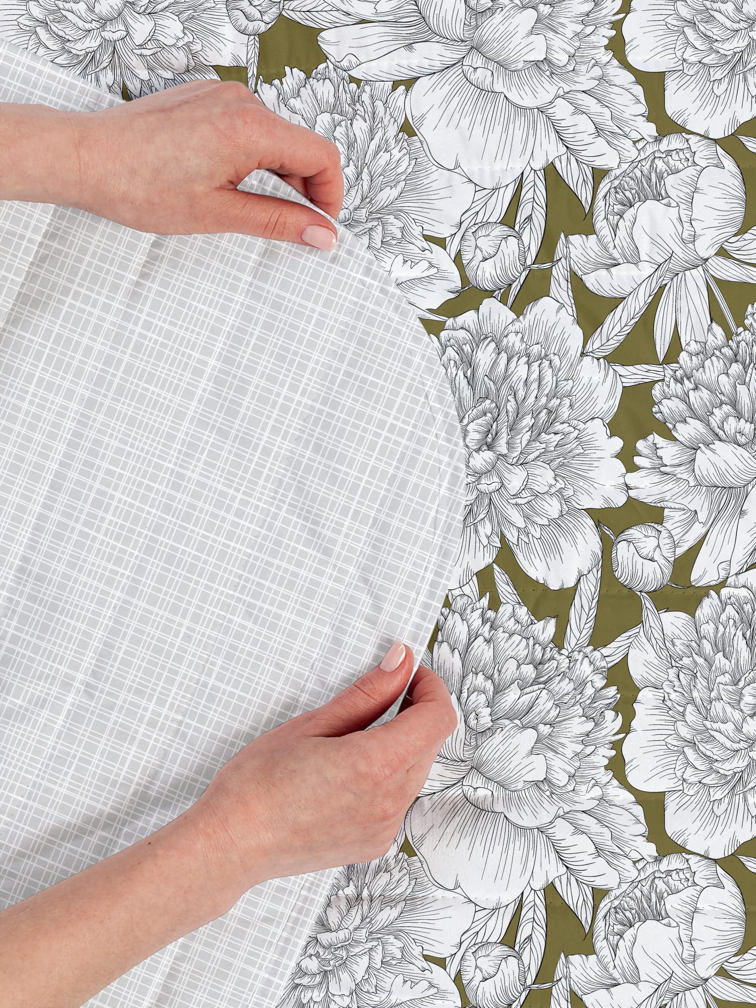 Ambesonne Floral Reversible Bedspread Set - Hand Drawn Rose, Chamomile & Peonies Design | Microfiber Comforter & Pillow Shams | Queen Size Bedding in Green & Brown | Perfect for Master Bedroom, Guest Room & Bohemian Home Decor