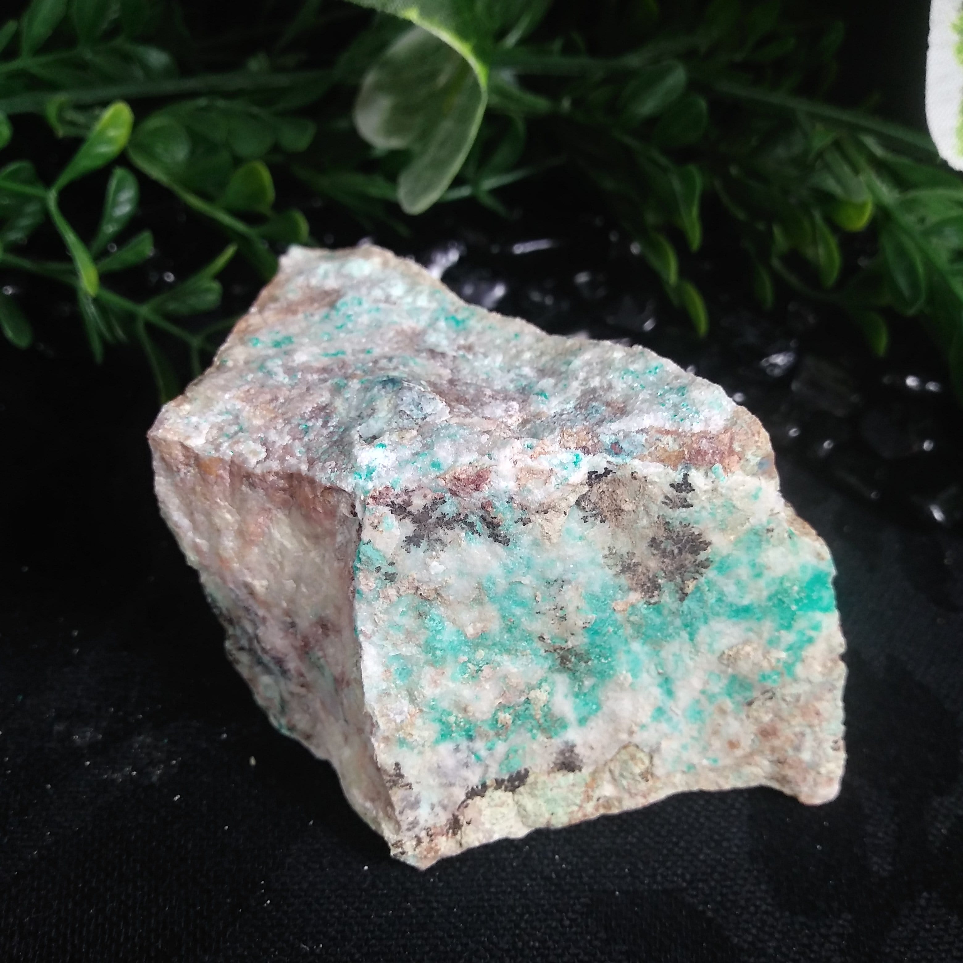 Natural Dioptase & Apophyllite Crystal Cluster - 204g Raw Healing Stones for Meditation, Reiki & Energy Work - Perfect for Home Decor, Spiritual Gifts & Crystal Collectors