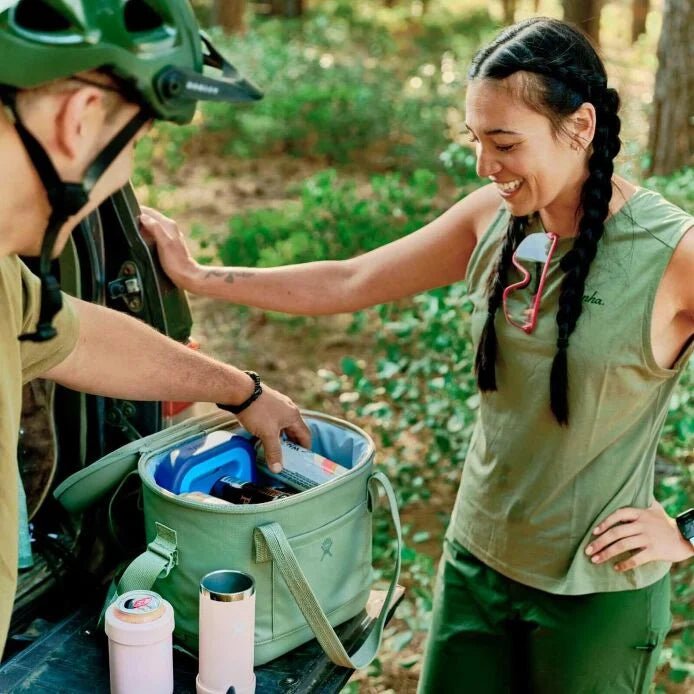 Hydro Flask 12L Carry Out™ Soft Cooler - Insulated Lunch Bag for Work, Picnics & Outdoor Adventures | Leakproof & Lightweight Cooler for Beach, Camping & Travel