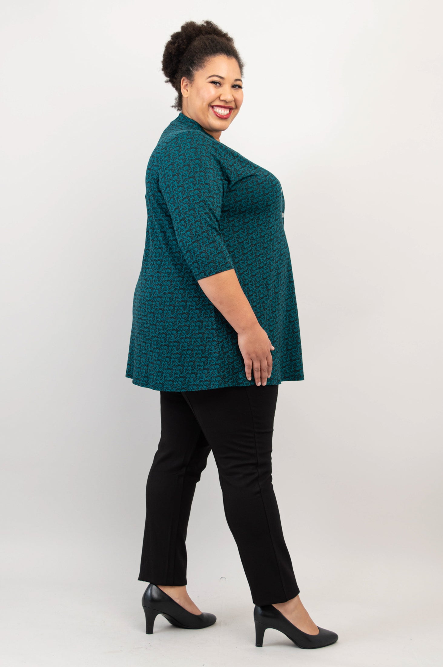 Edwina Top - Stylish Ocean Waves Print Bamboo Blouse | Perfect for Summer Beach Outfits & Casual Wear