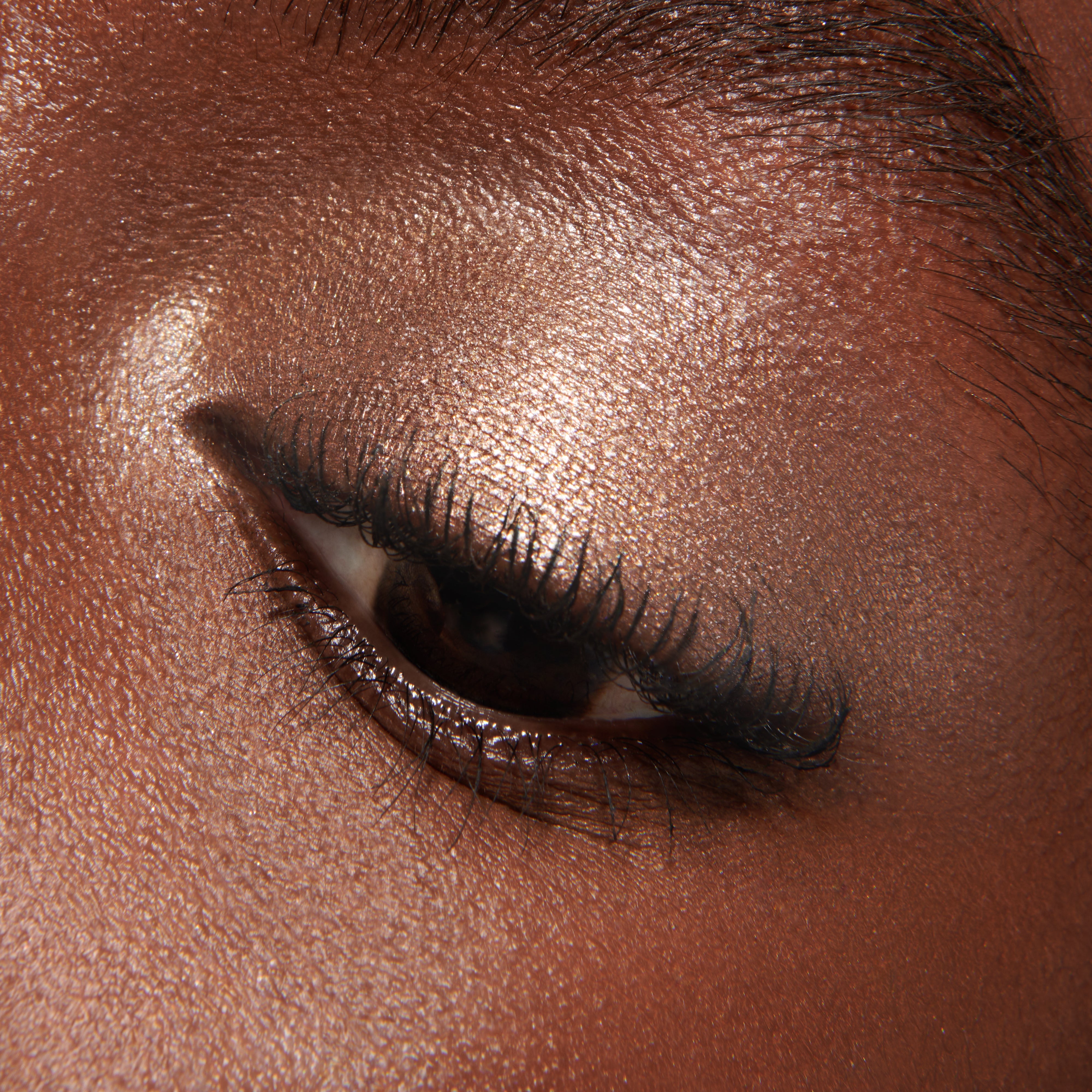 Emily Liquid Lurex Metallic Eyeshadow - Long Lasting Shimmer Makeup for Day & Night Wear - Perfect for Parties, Date Nights & Special Occasions