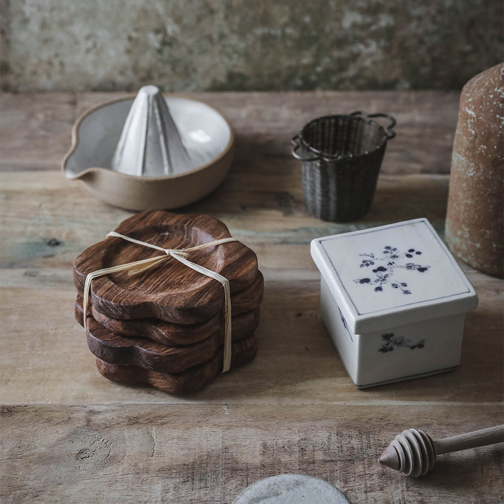 Eco-Friendly Wooden Flower Coaster Set - Natural Wood Drink Coasters for Home, Office & Outdoor Use - Perfect for Coffee, Tea & Wine Glasses