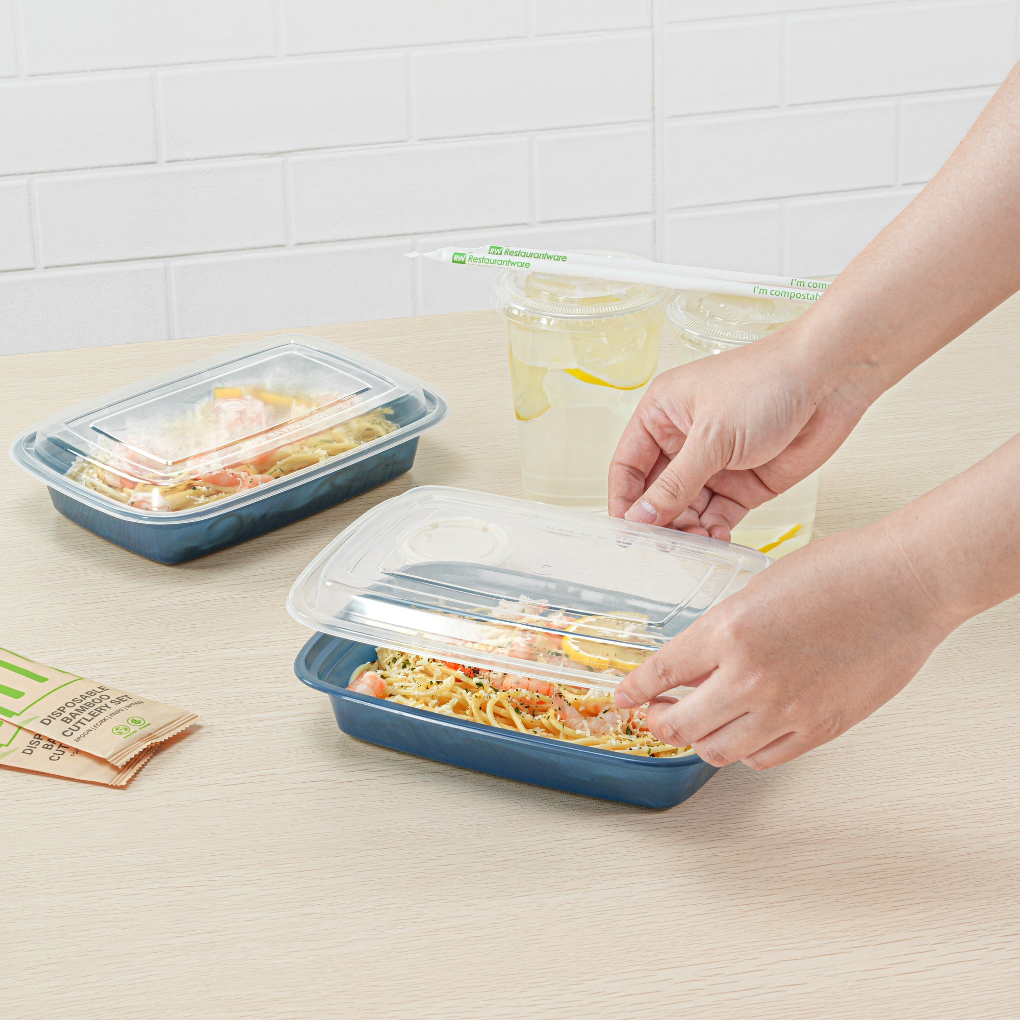 28oz Rectangle Plastic Food Storage Containers with Clear Lids - Microwave Safe To-Go Boxes (8.75