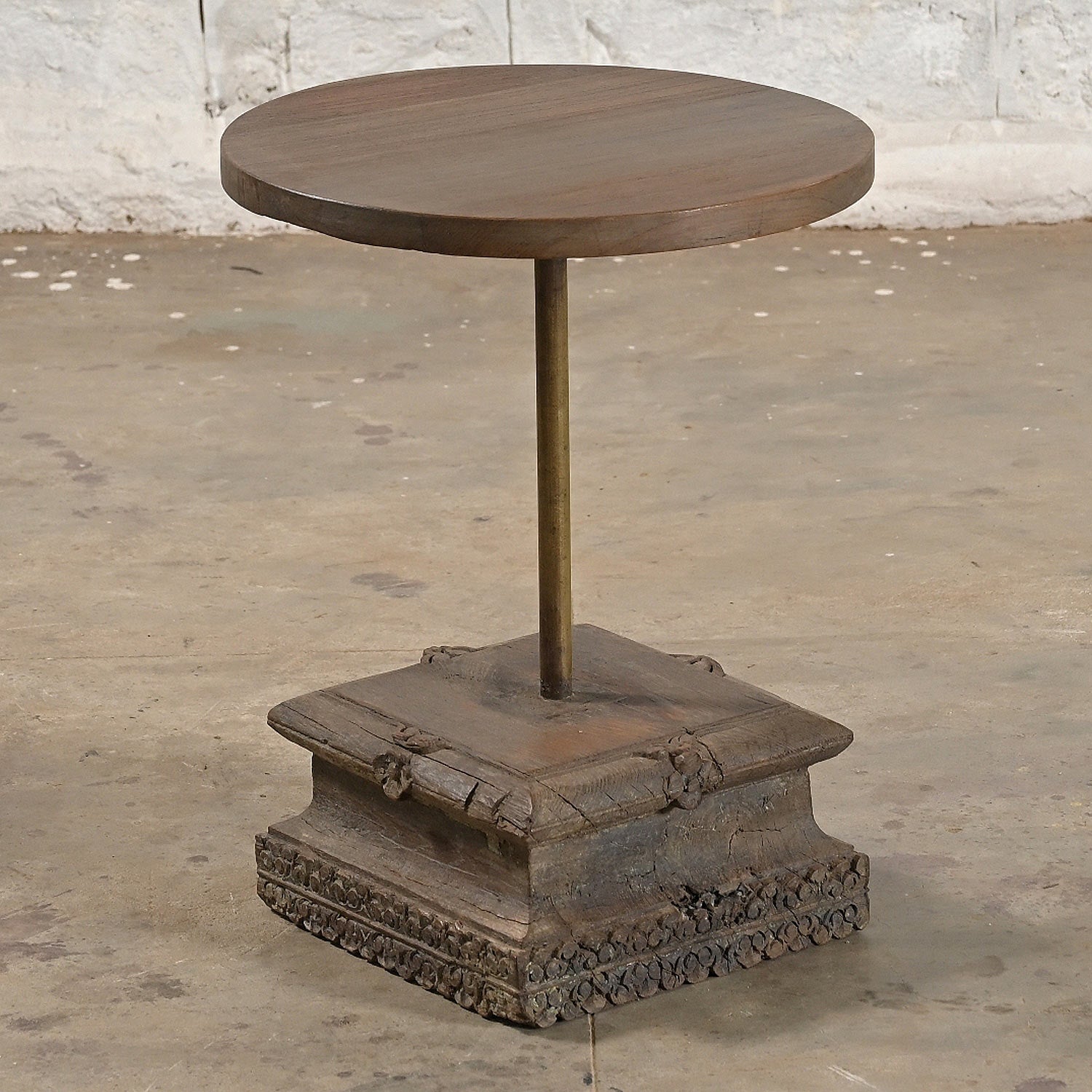 Round Teak Side Table - Solid Wood Coffee Table for Living Room, Patio, or Bedroom - Handcrafted Modern End Table with Natural Finish - Perfect for Home Decor & Small Spaces