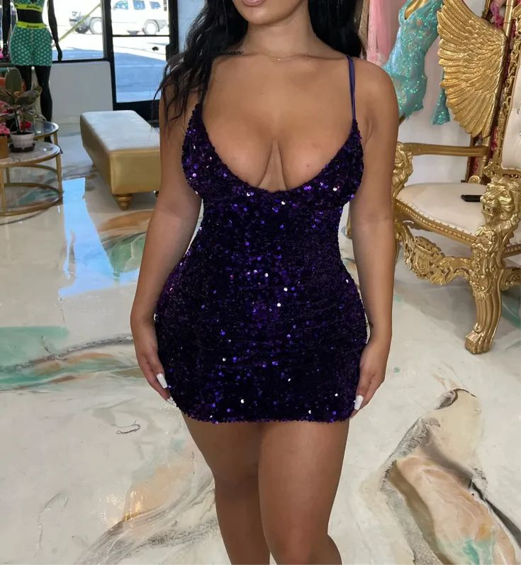 Elegant Dark Purple Sequins Short Prom Dress for Homecoming & Party | 2023 Trendy Formal Evening Gown for Teens & Juniors | Perfect for Dances, Graduation & Special Occasions