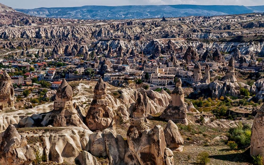 1500-Piece Wooden Jigsaw Puzzle for Adults - Challenging Animal & Scenery Puzzle of Cappadocia Turkey (87x58cm) | DIY Educational Brain Teaser, Intellectual Toy Gift for Home Decor & Family Game Night