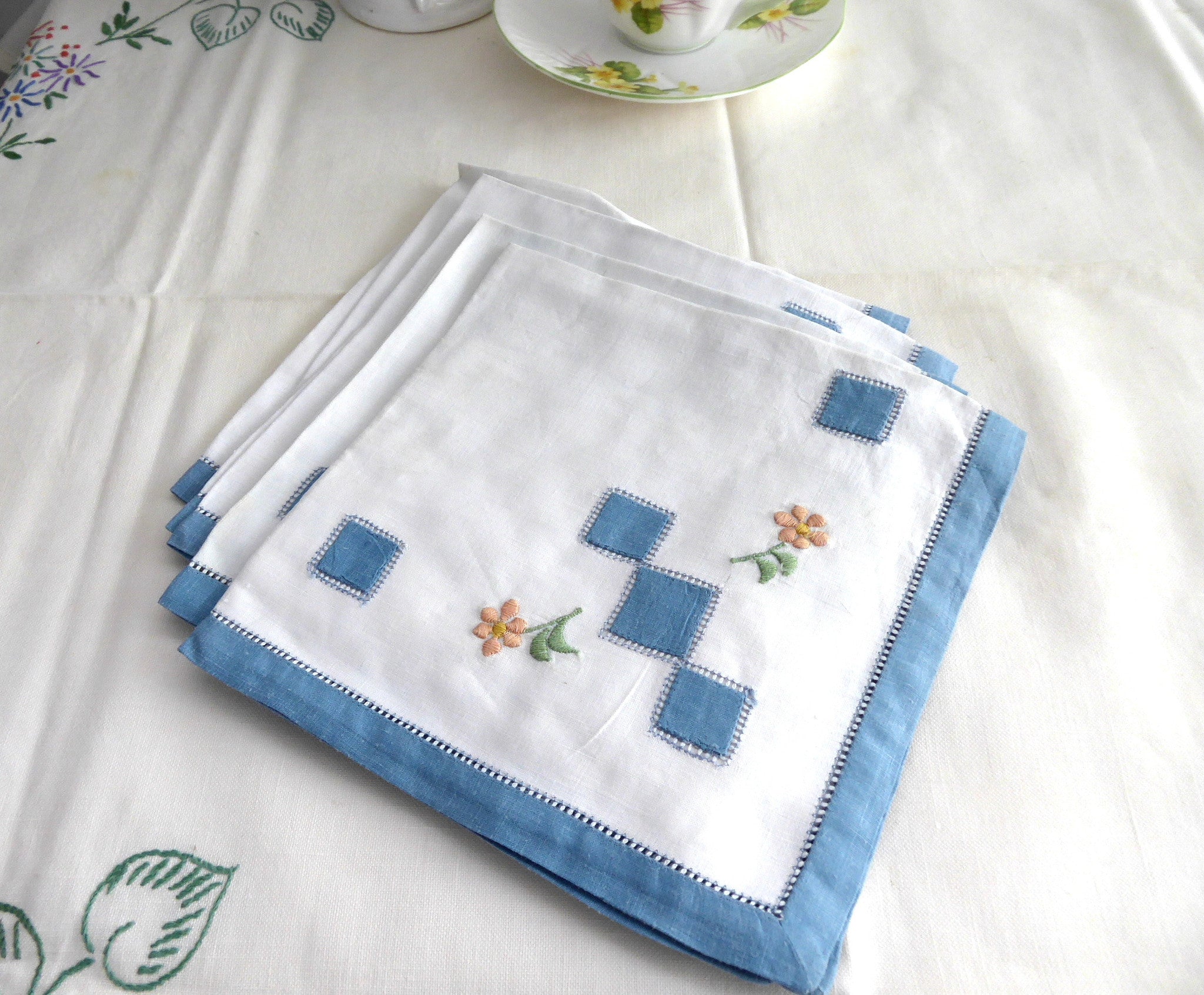 Vintage 1940s Blue Border Linen Napkins Set of 4 - Embroidered & Appliqued Tea Party Cocktail Napkins - Perfect for Afternoon Tea, Bridal Showers & Vintage-Themed Events