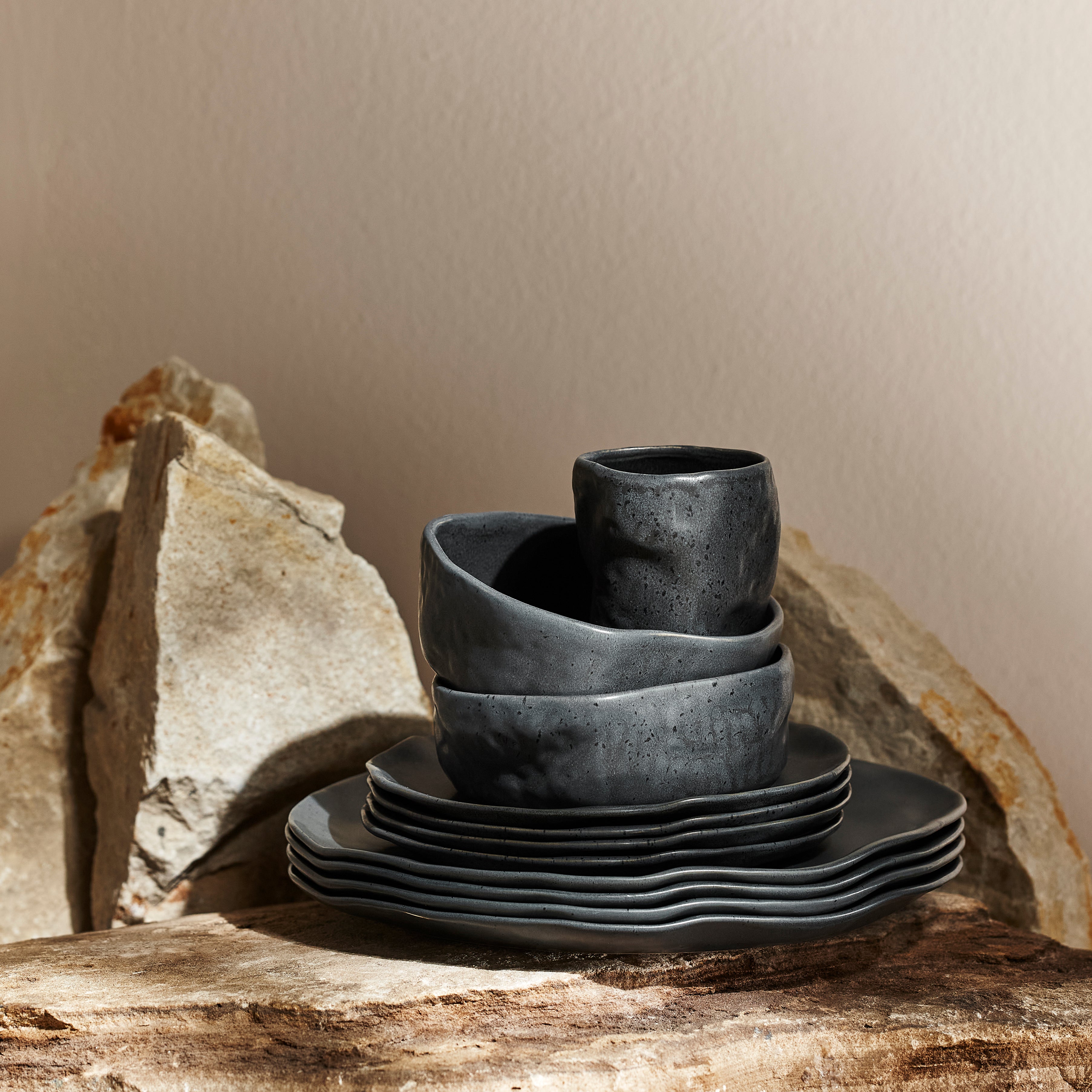 Premium Atik Stoneware Dinnerware Set - Charcoal Black Speckled Ceramic Plates & Bowls for Everyday Dining & Entertaining