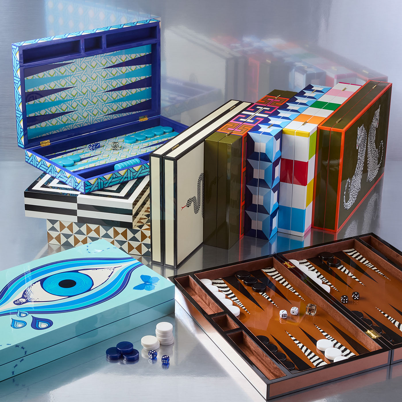 Premium Basketweave Backgammon Set - Classic Wooden Board Game with 30 Checkers, 4 Dice & Cups - Perfect for Family Game Nights, Travel & Home Decor