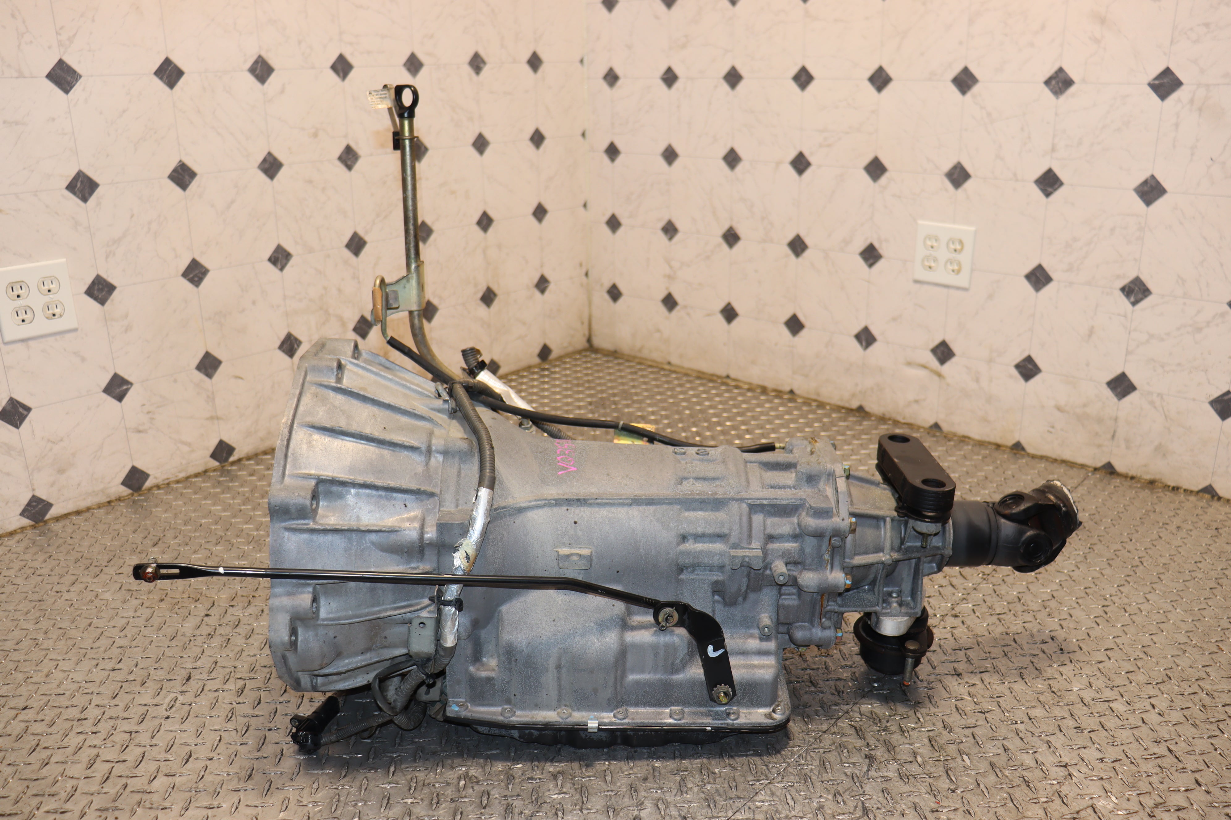 JDM VQ35DE Automatic Transmission RWD for 2003-2005 Nissan 350Z & Infiniti G35 (1 Plug) - Performance Upgrade & Replacement Part for Drifting & Street Racing