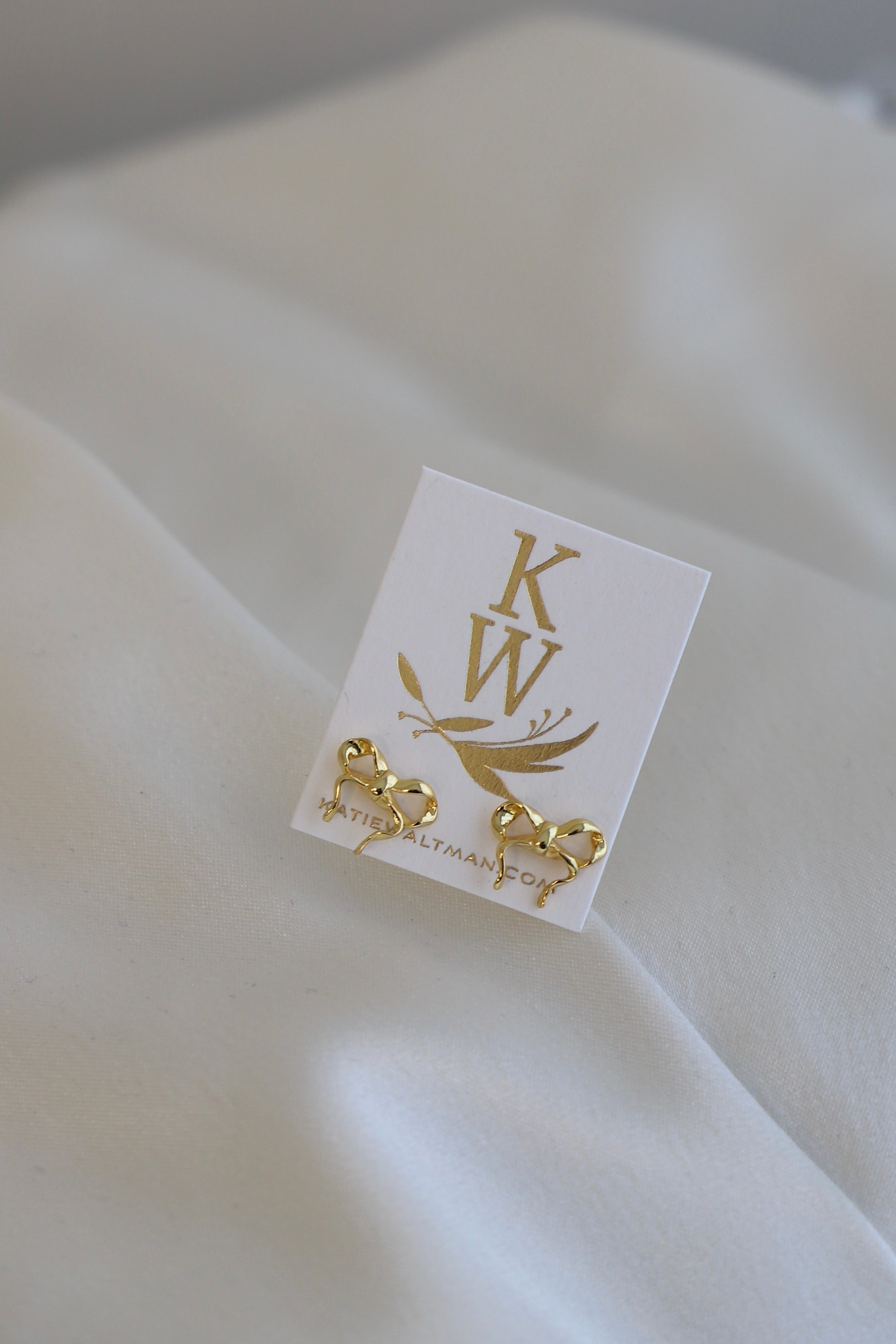 Golden Bow Stud Earrings for Women - Elegant Gold-Tone Fashion Jewelry - Perfect for Parties, Weddings & Everyday Wear