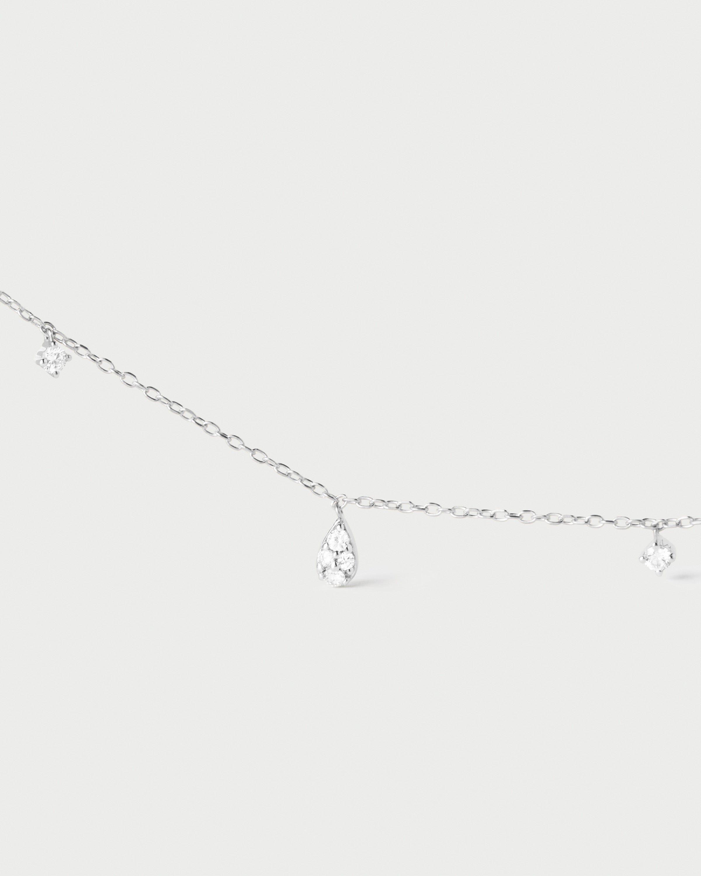 Elegant Sandy Necklace with Diamonds and White Gold - Perfect for Weddings, Anniversaries & Special Occasions